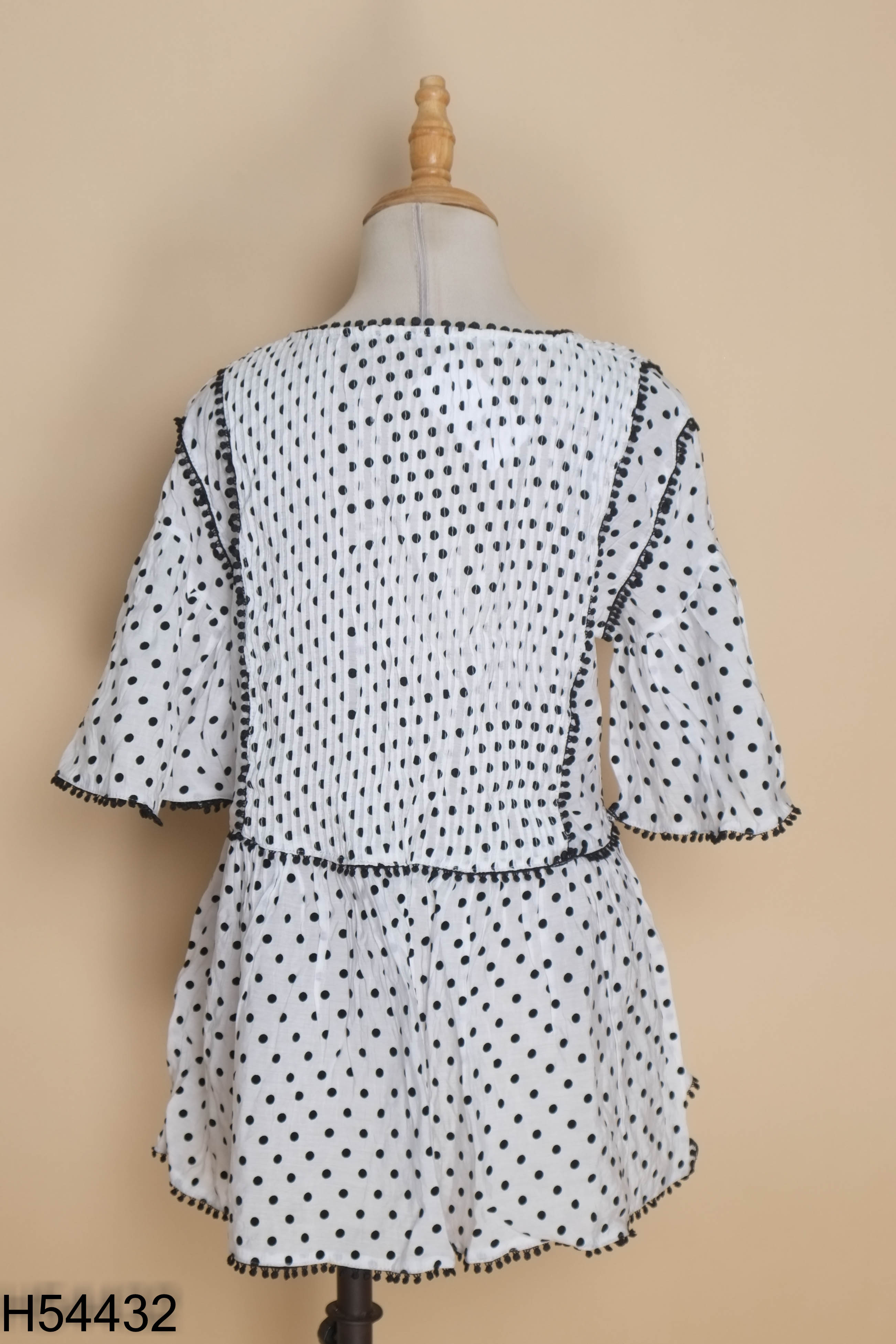 Áo voan trắng chấm bi đen babydoll