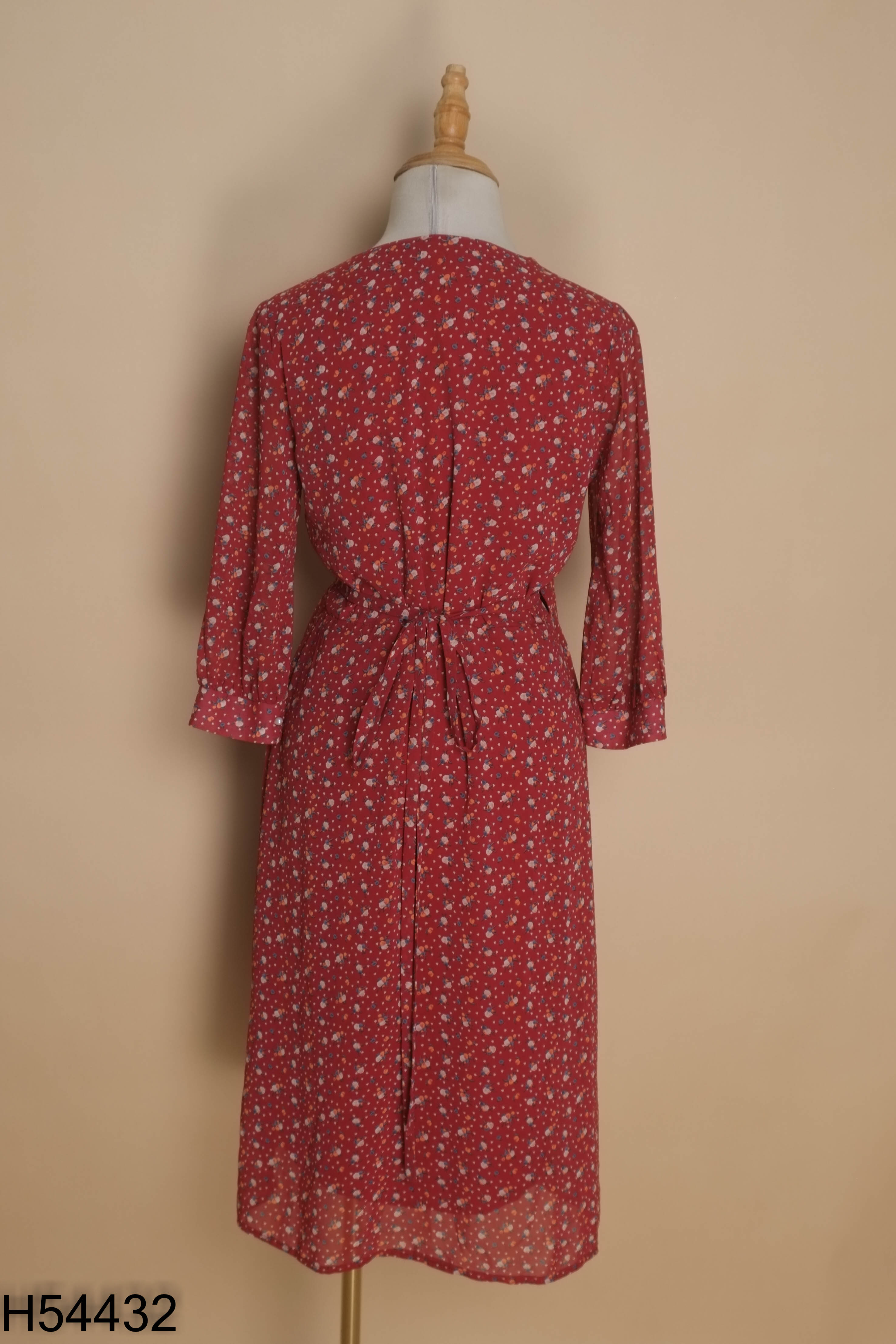 Váy đỏ vintage hoa nhí buộc dây
