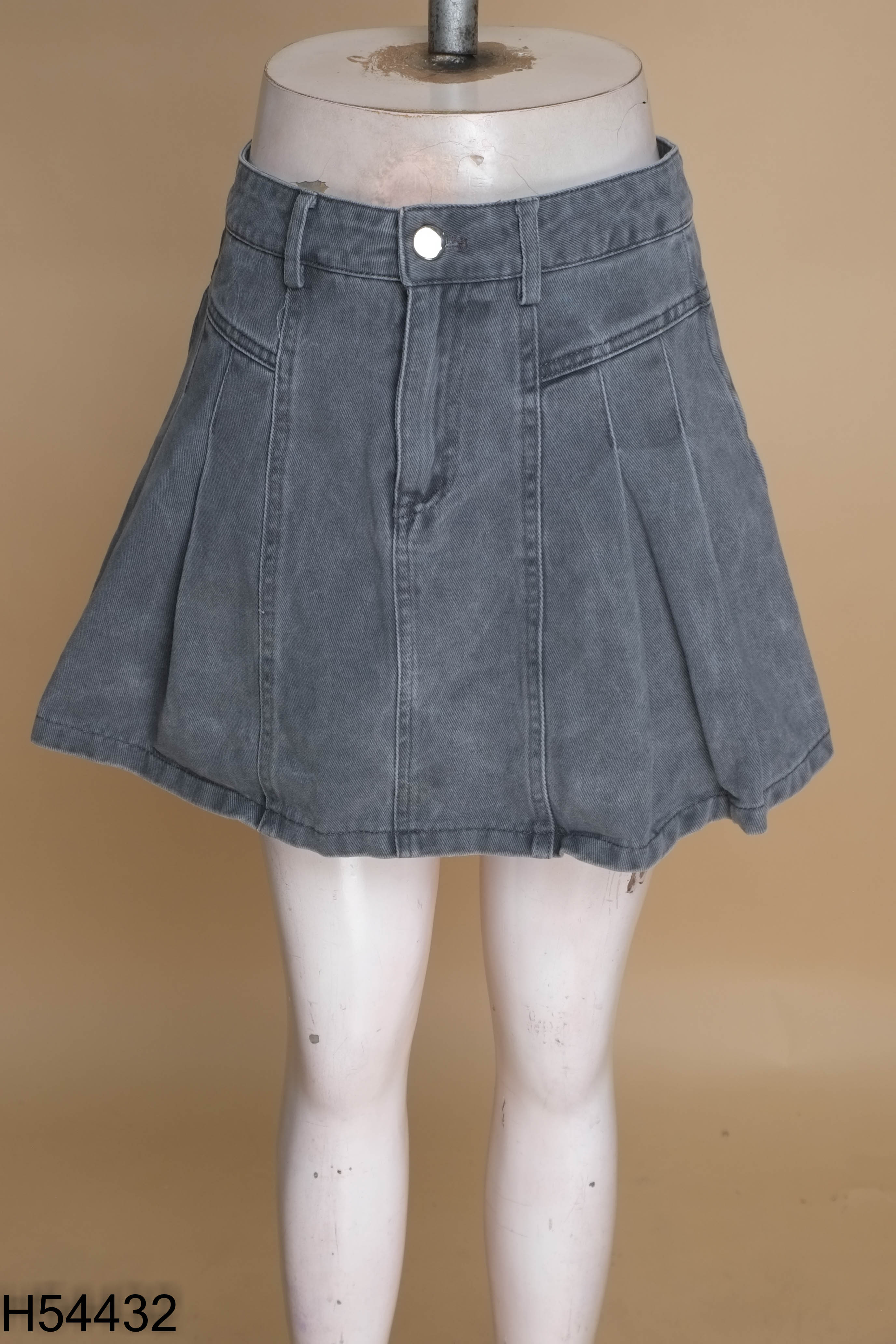 Chân váy jeans đen xòe