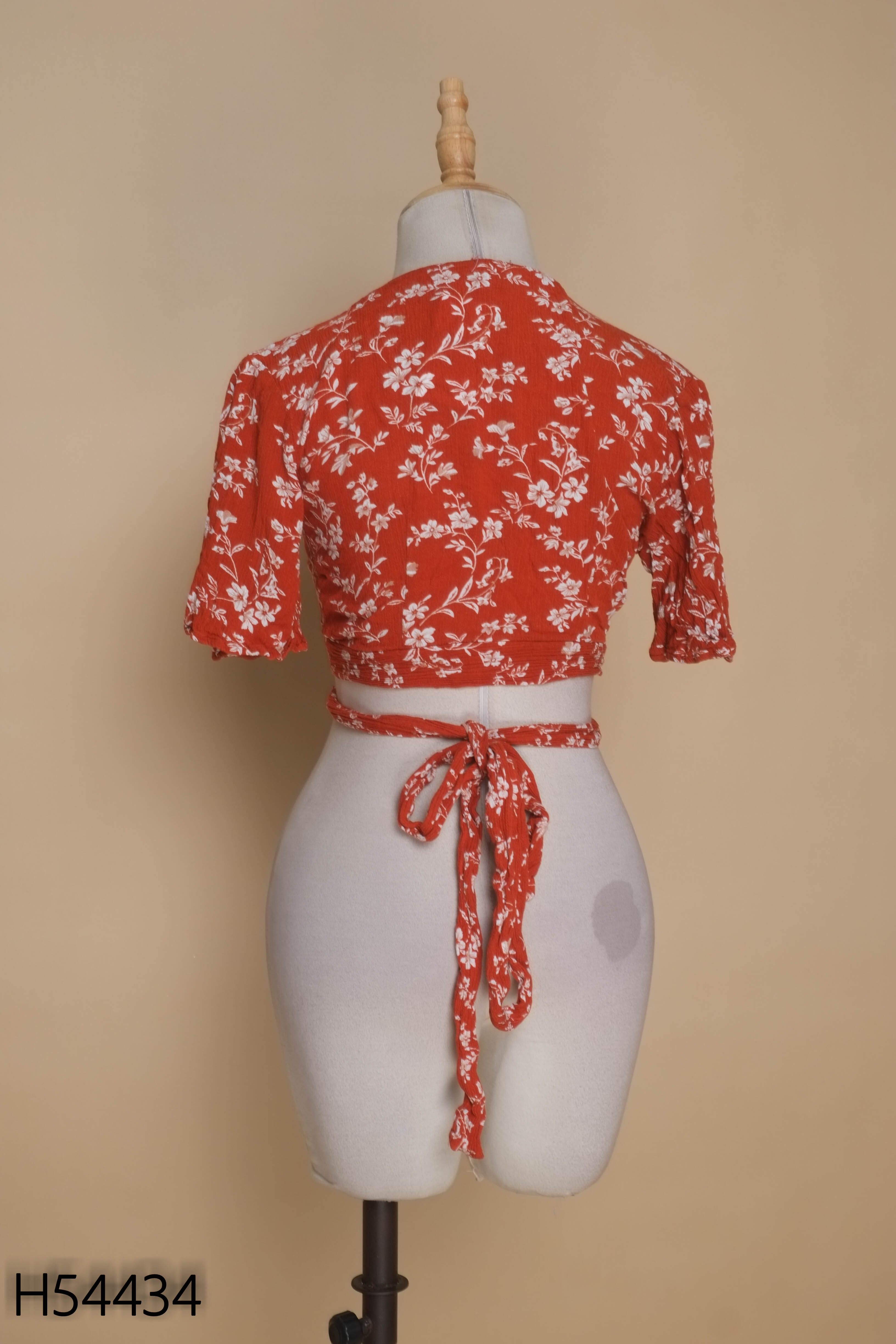 Áo croptop LEP cam đỏ họa tiết