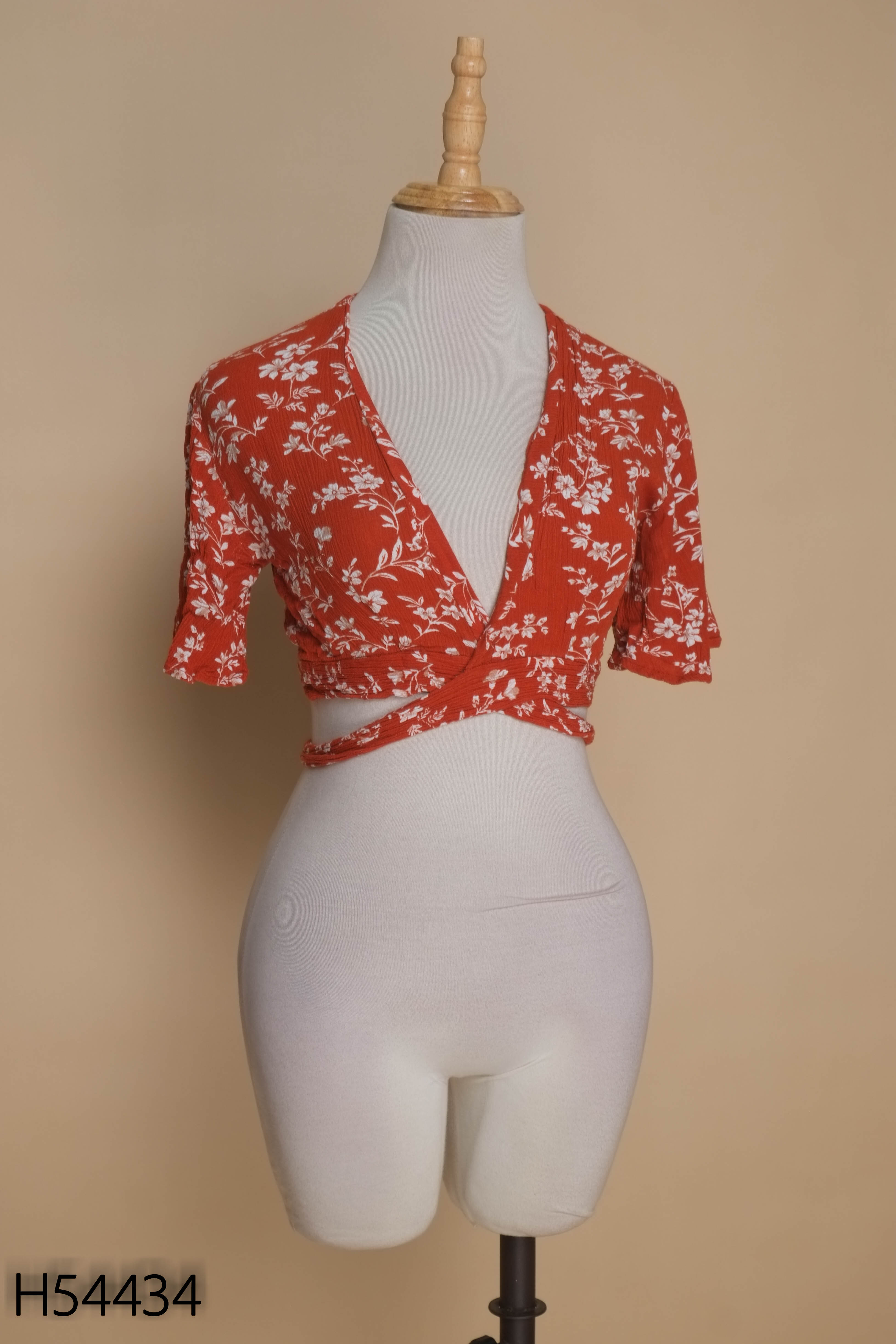 Áo croptop LEP cam đỏ họa tiết