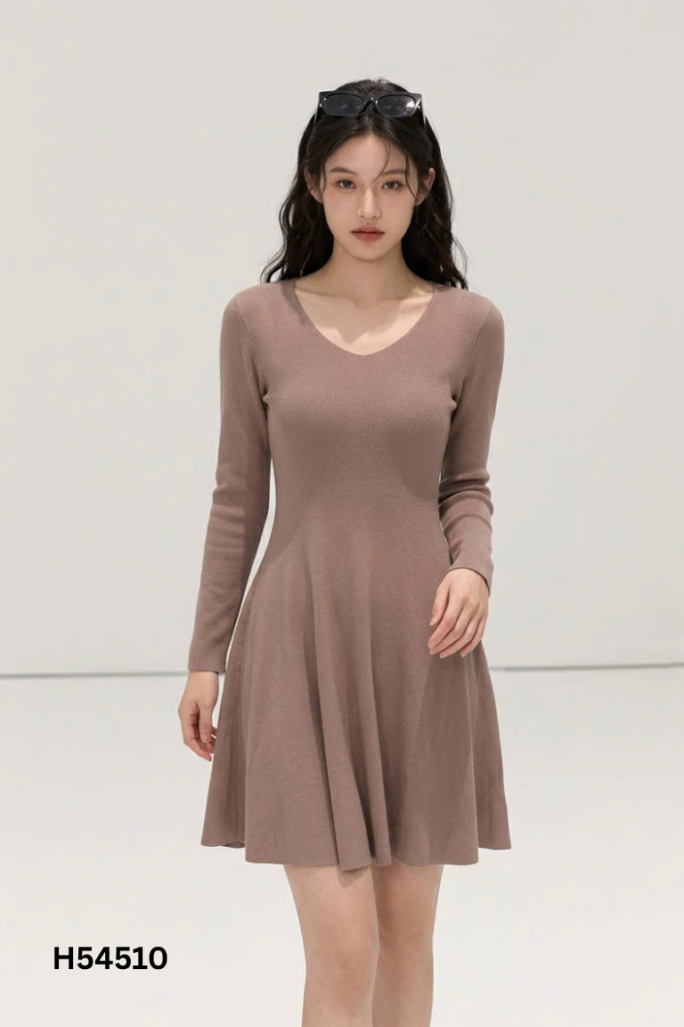 Váy len xám vổ V