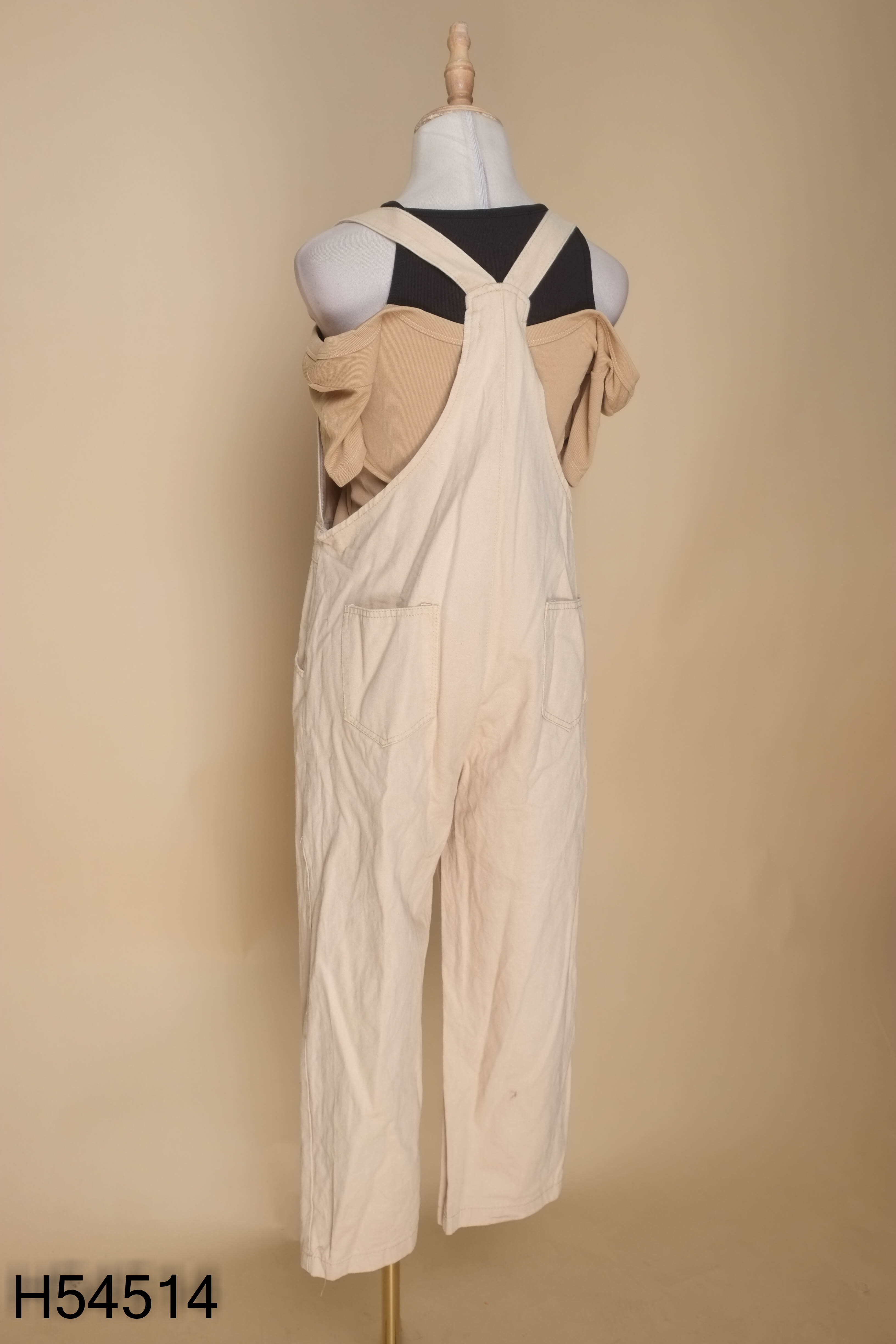 Set áo thun nâu + yếm kaki