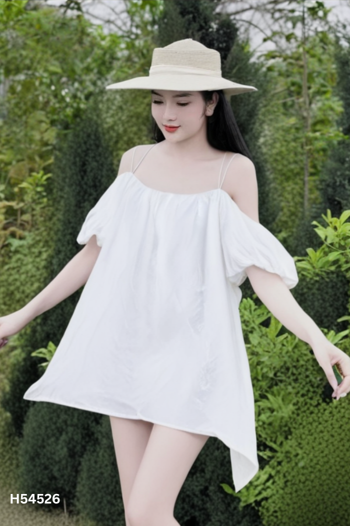 Váy baybydoll trắng trễ vai