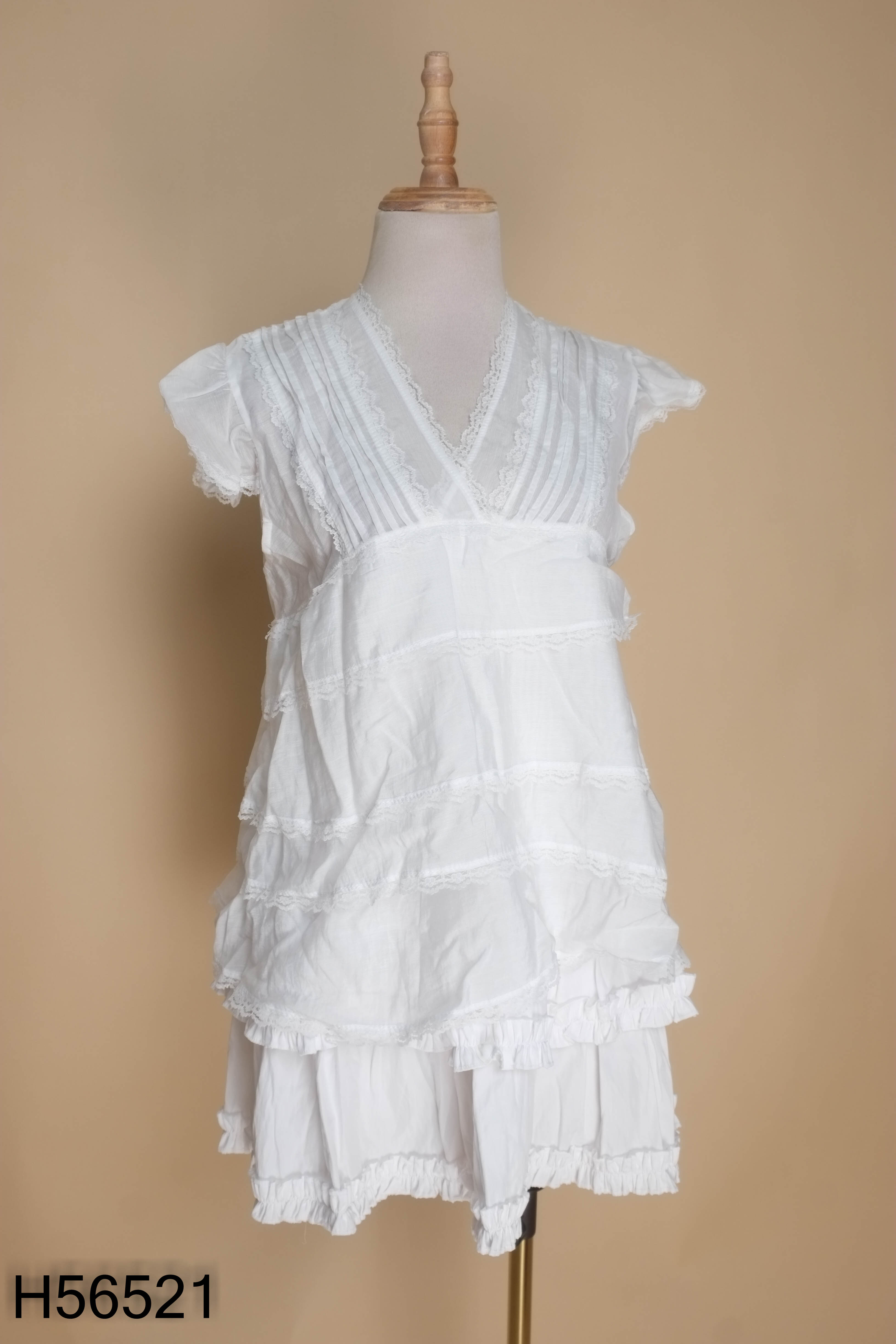 Set Áo babydoll trắng viền ren + Chân váy