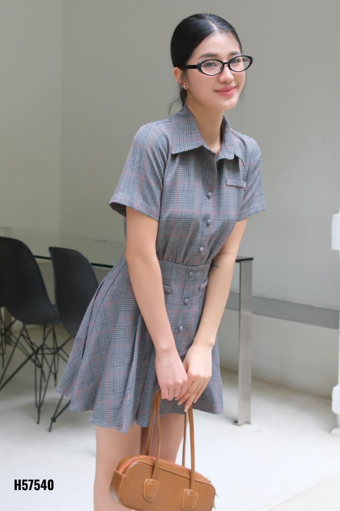 Váy xám ke CECI CELA xếp ly