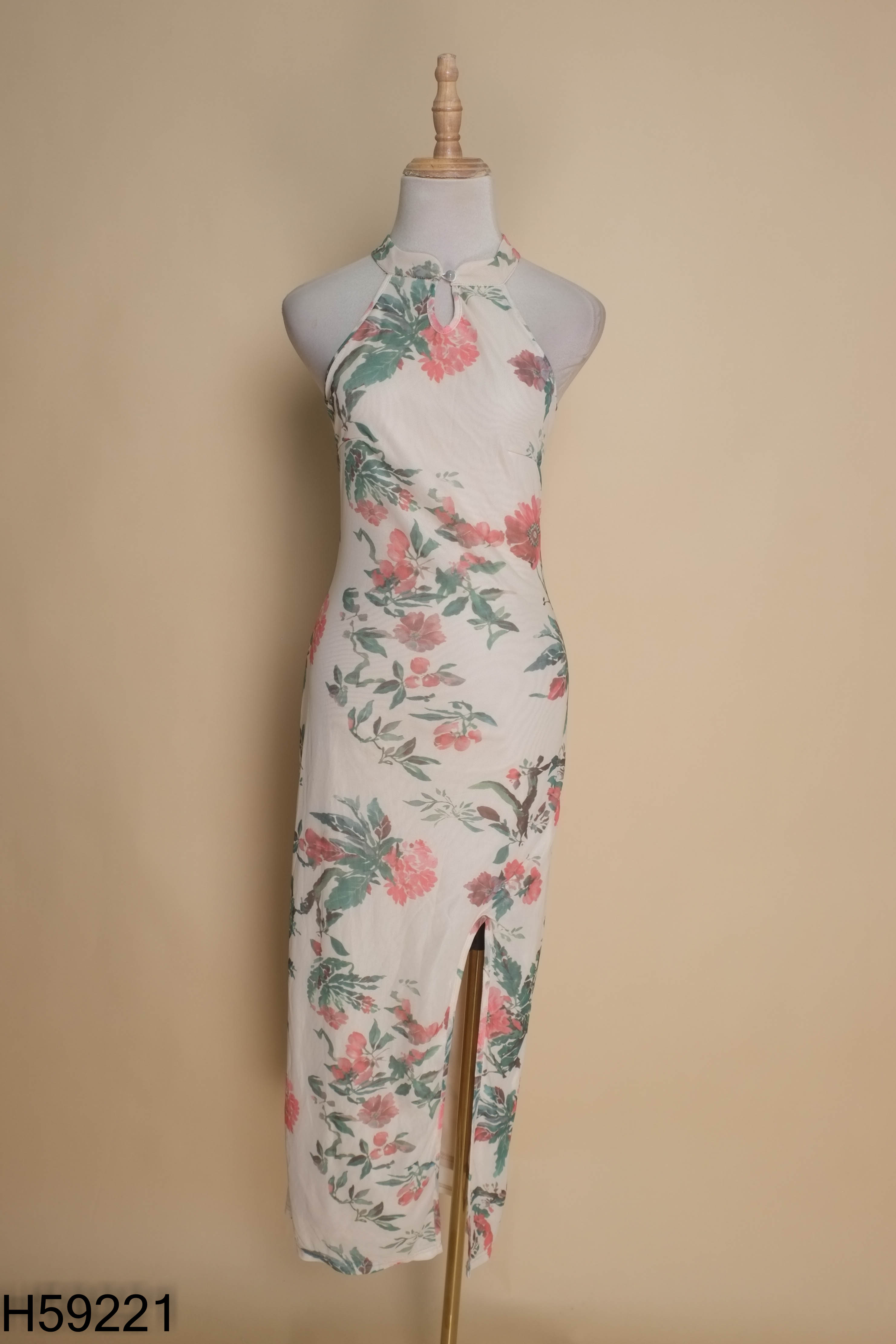 Váy LINH DAN DESIGN be cổ yếm