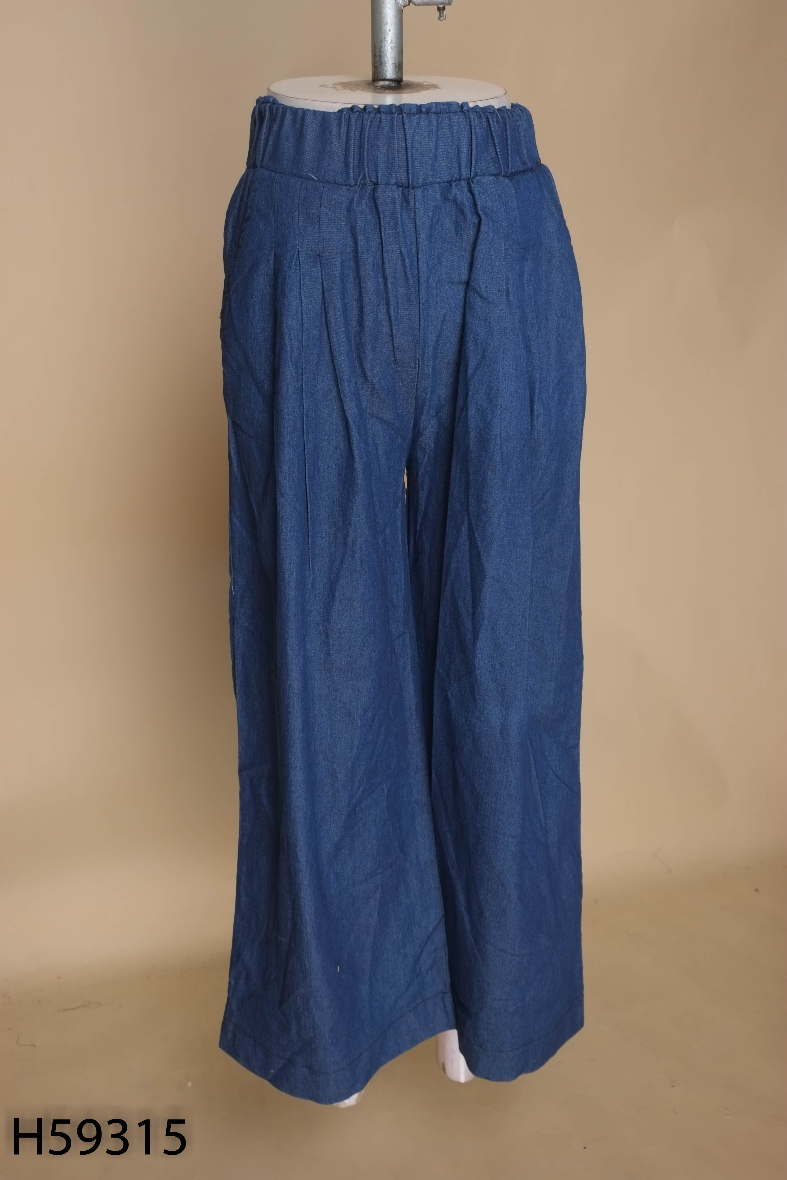 Quần jeans xanh mềm ống rộng