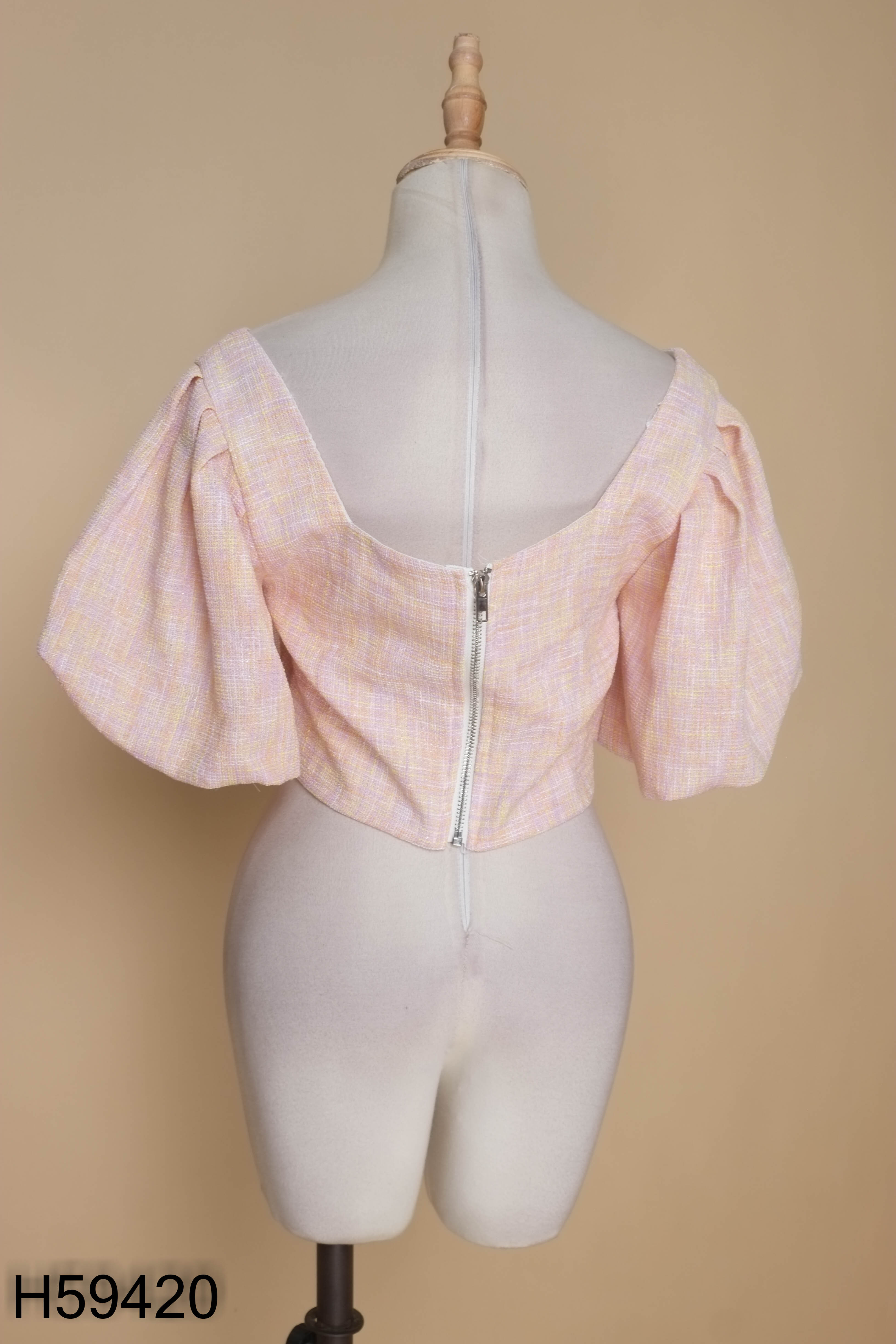 Áo croptop hồng tay tay bồng