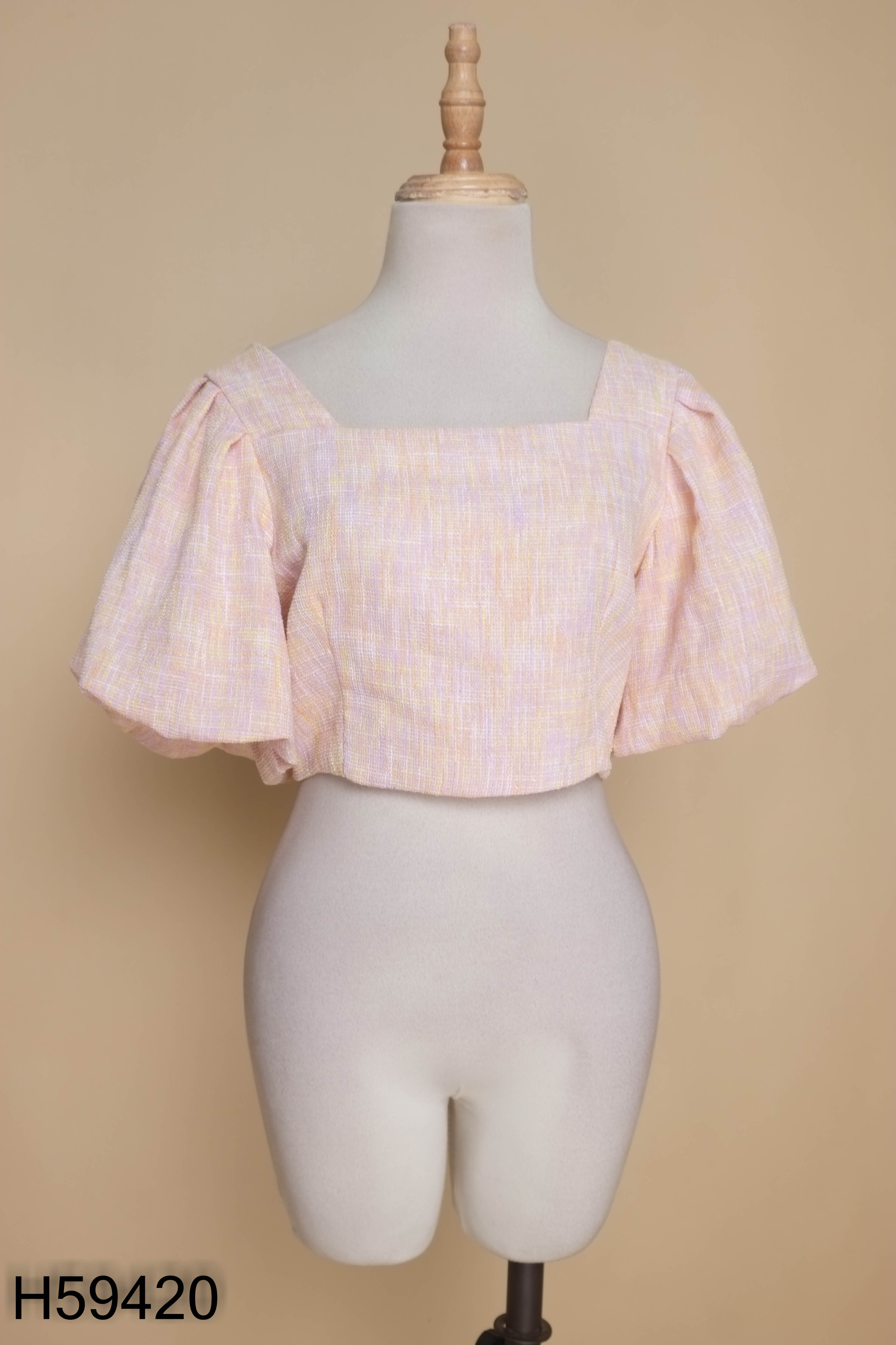 Áo croptop hồng tay tay bồng