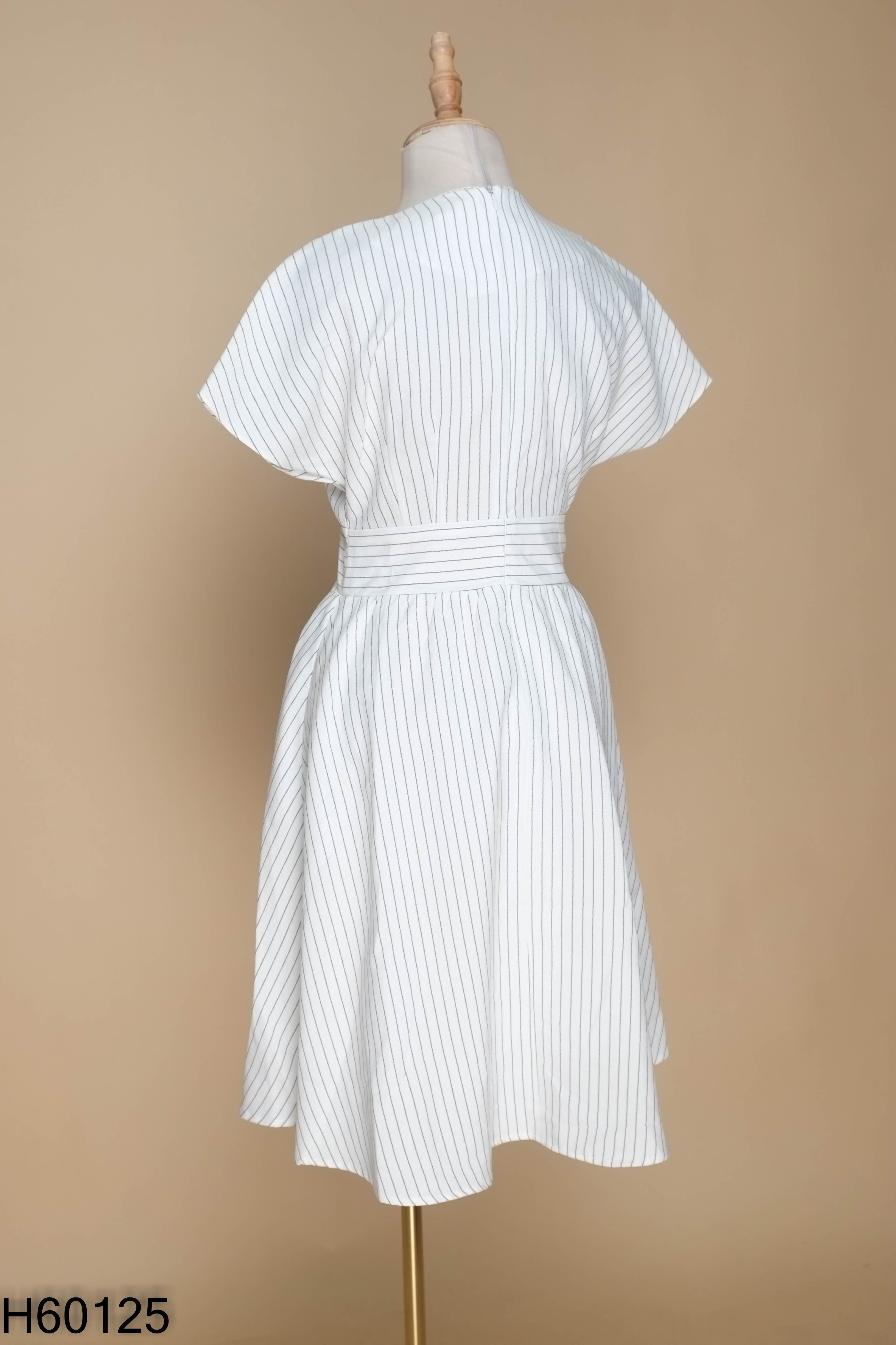 Váy ADORE DRESS trắng sọc thêu hoa