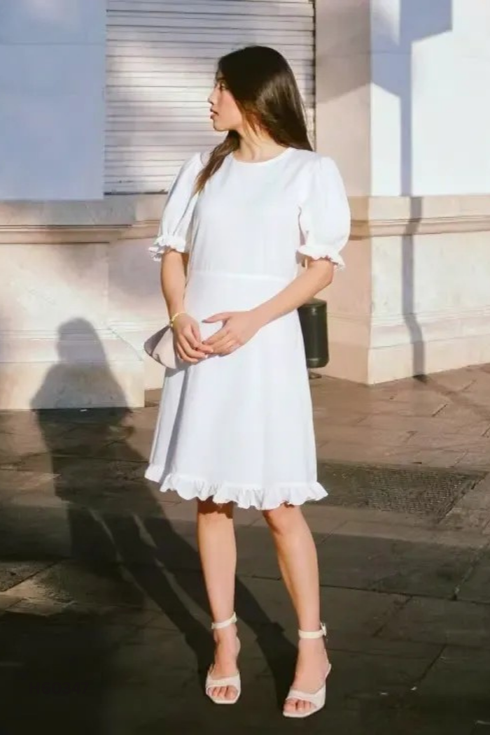 Váy nhỡ 92 WEAR trắng trơn