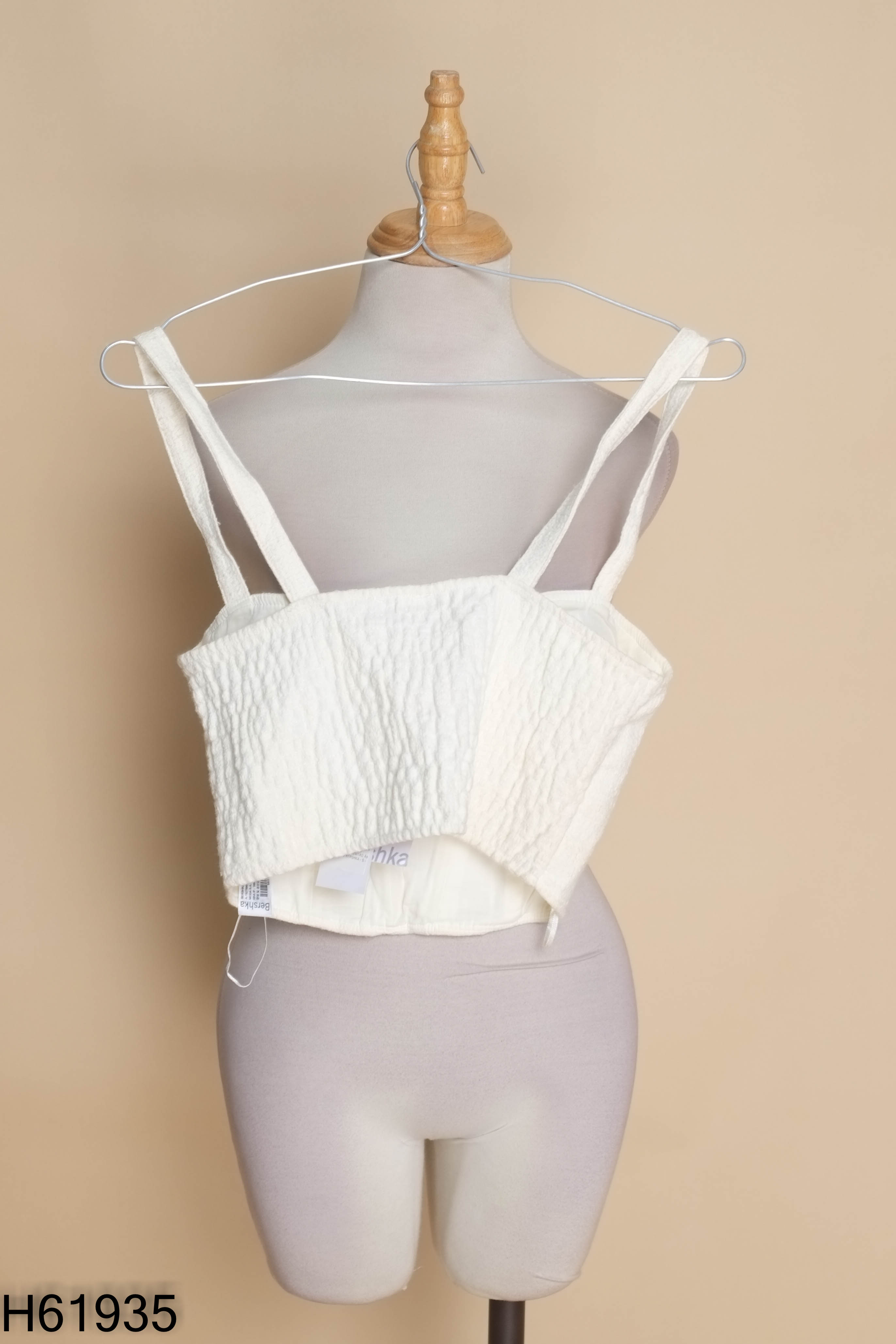 NEWTAG Áo be croptop BERSHKA