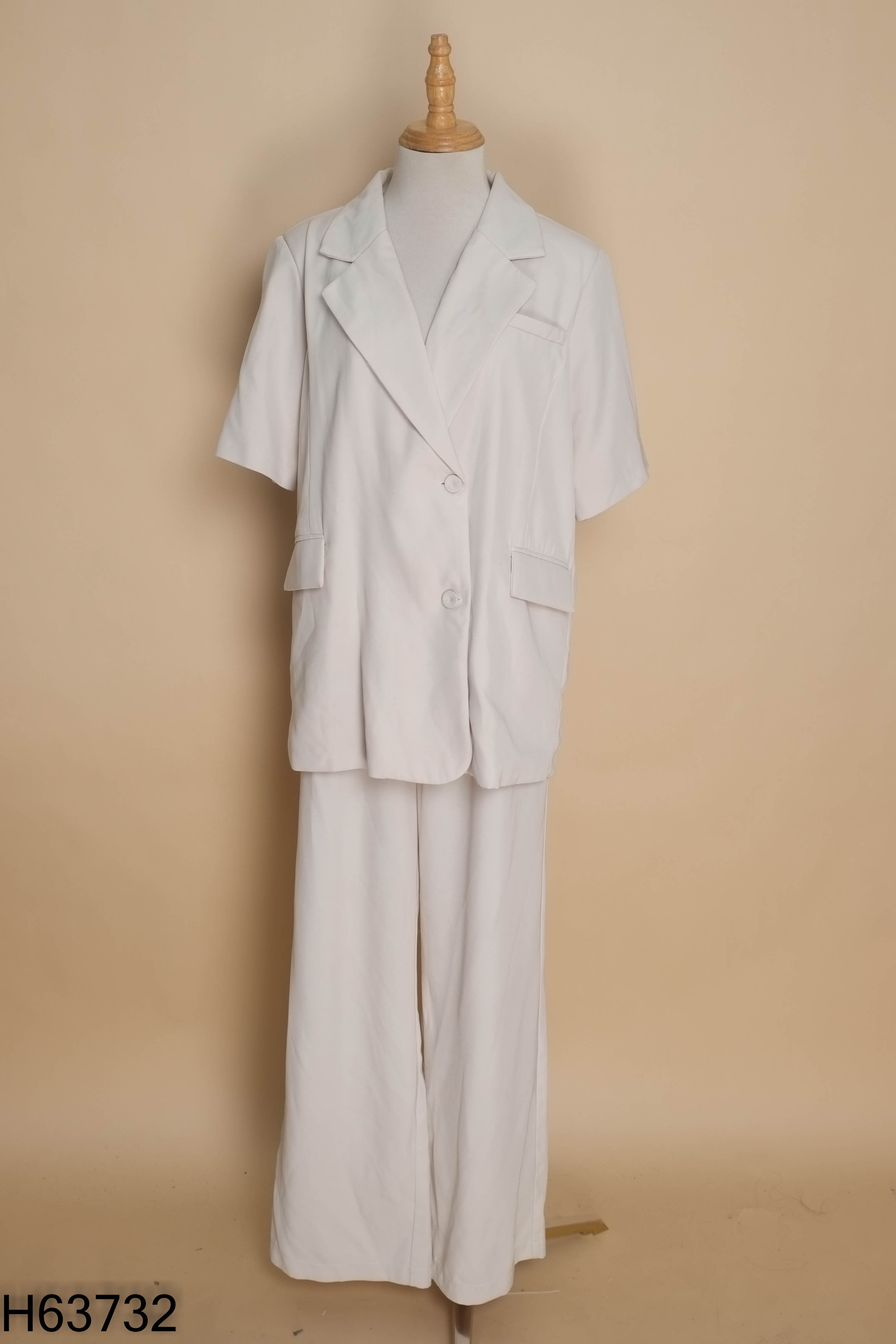 Set Áo blazer be VGU + Quần
