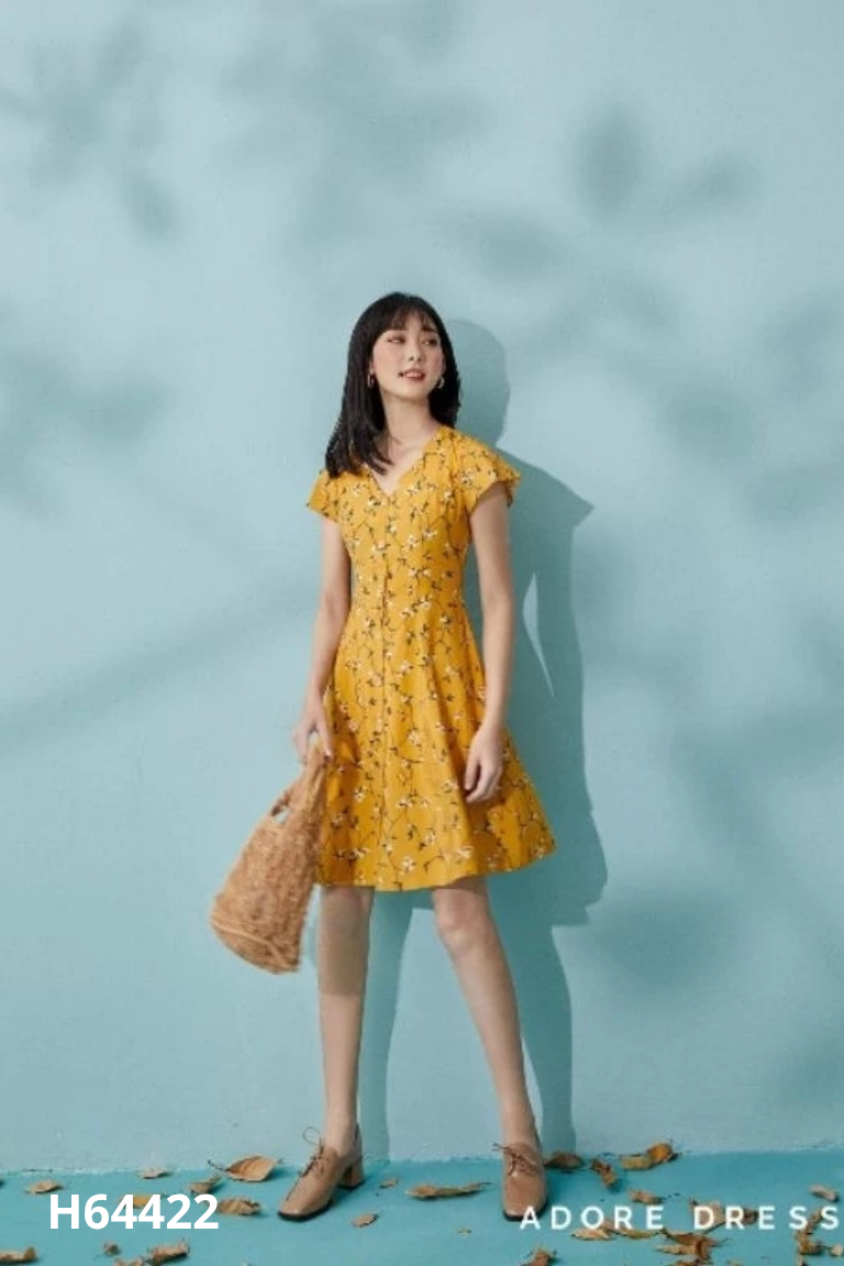 Váy vàng hoa ADORE DRESS phối cúc