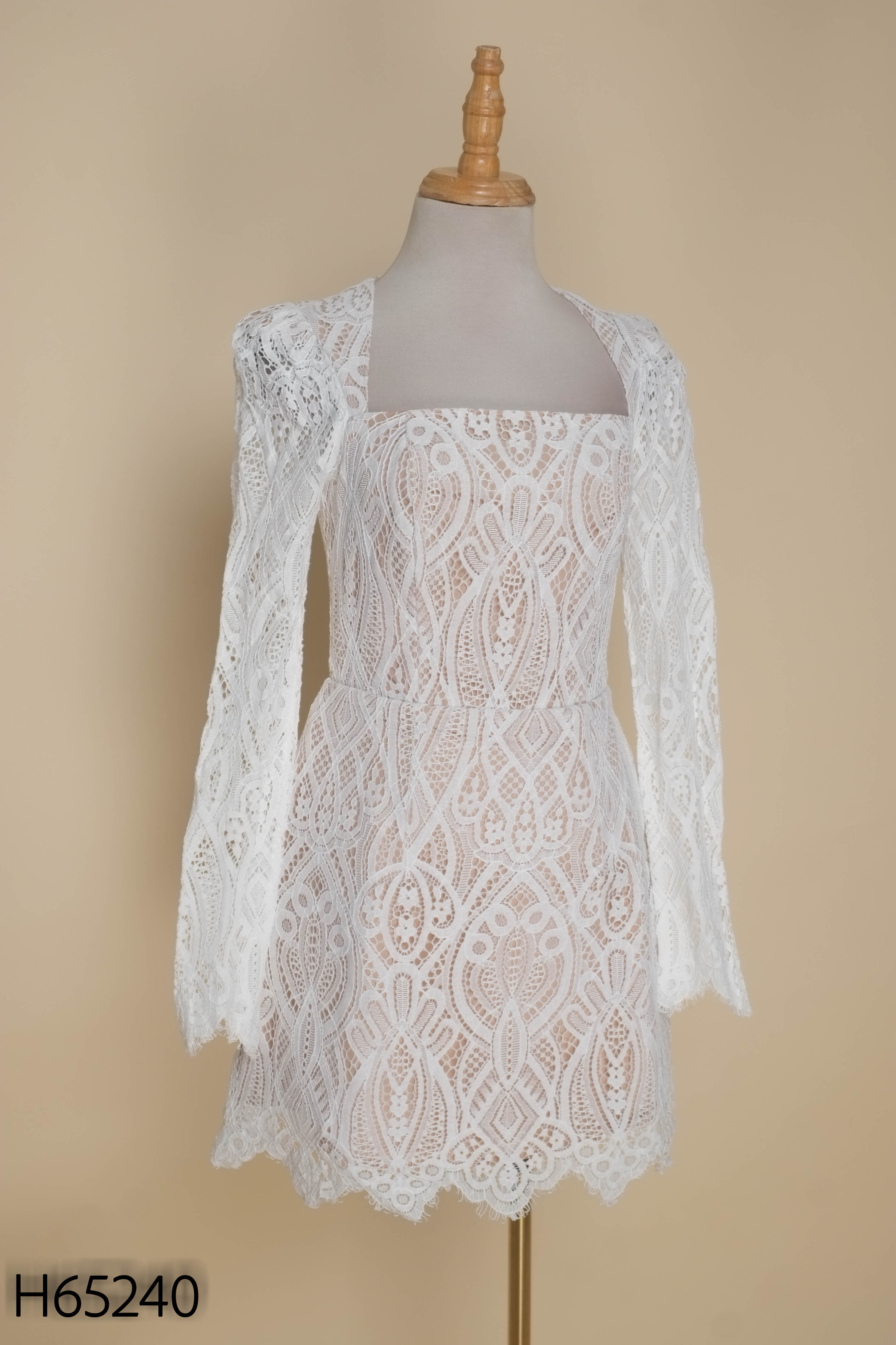 Váy ren trắng phối nâu POMIE STUDIO