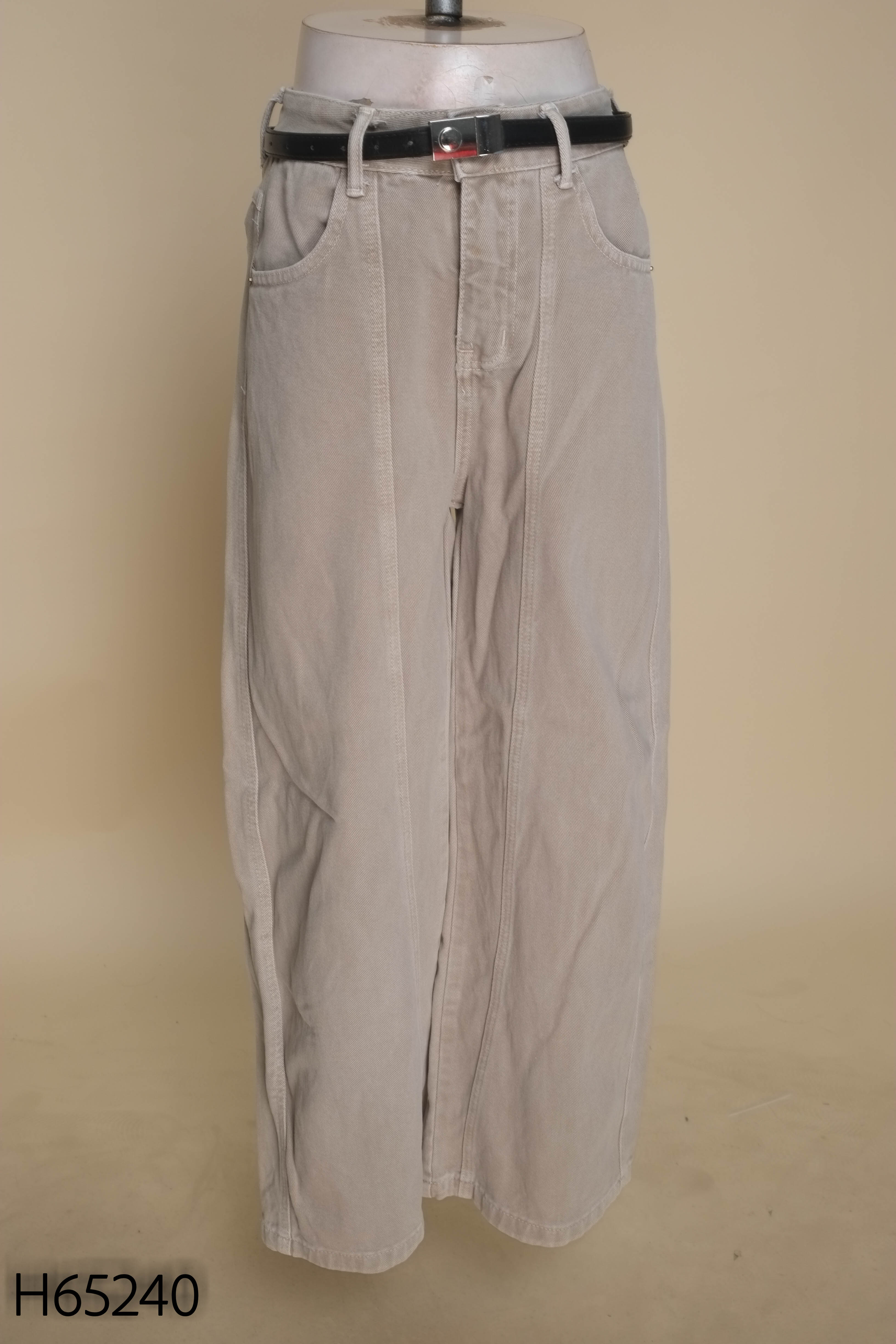 Quần jeans nâu nhạt ống rộng phối thắt lưng da