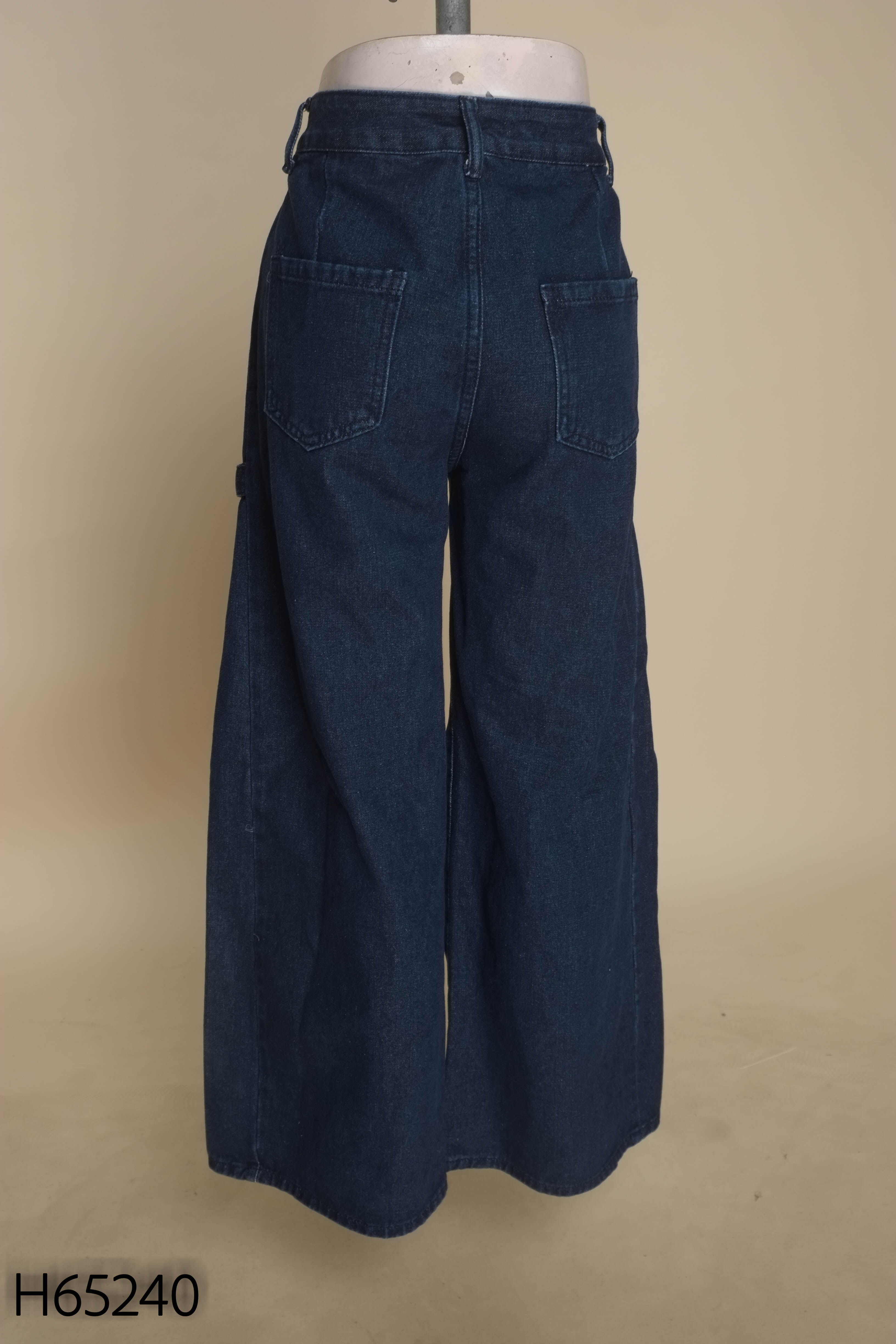 Quần jeans xanh sẫm trơn rộng phối kiểu