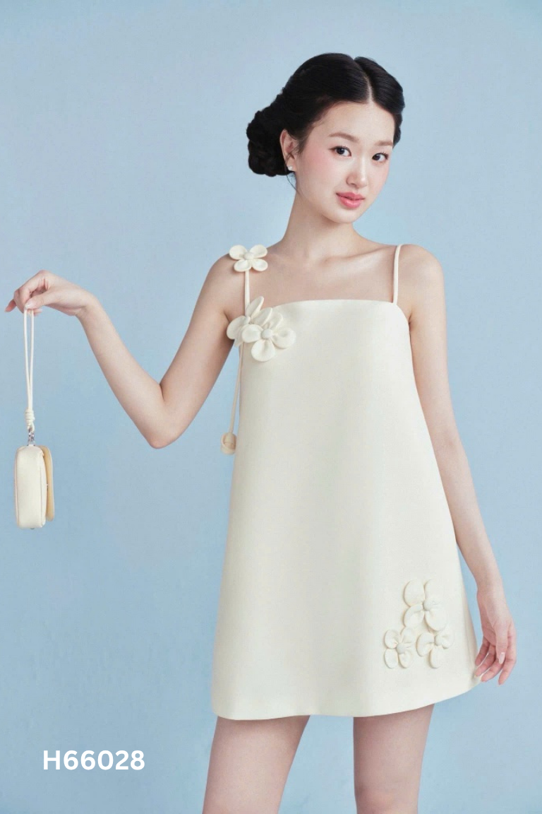 Váy hai dây be phối hoa