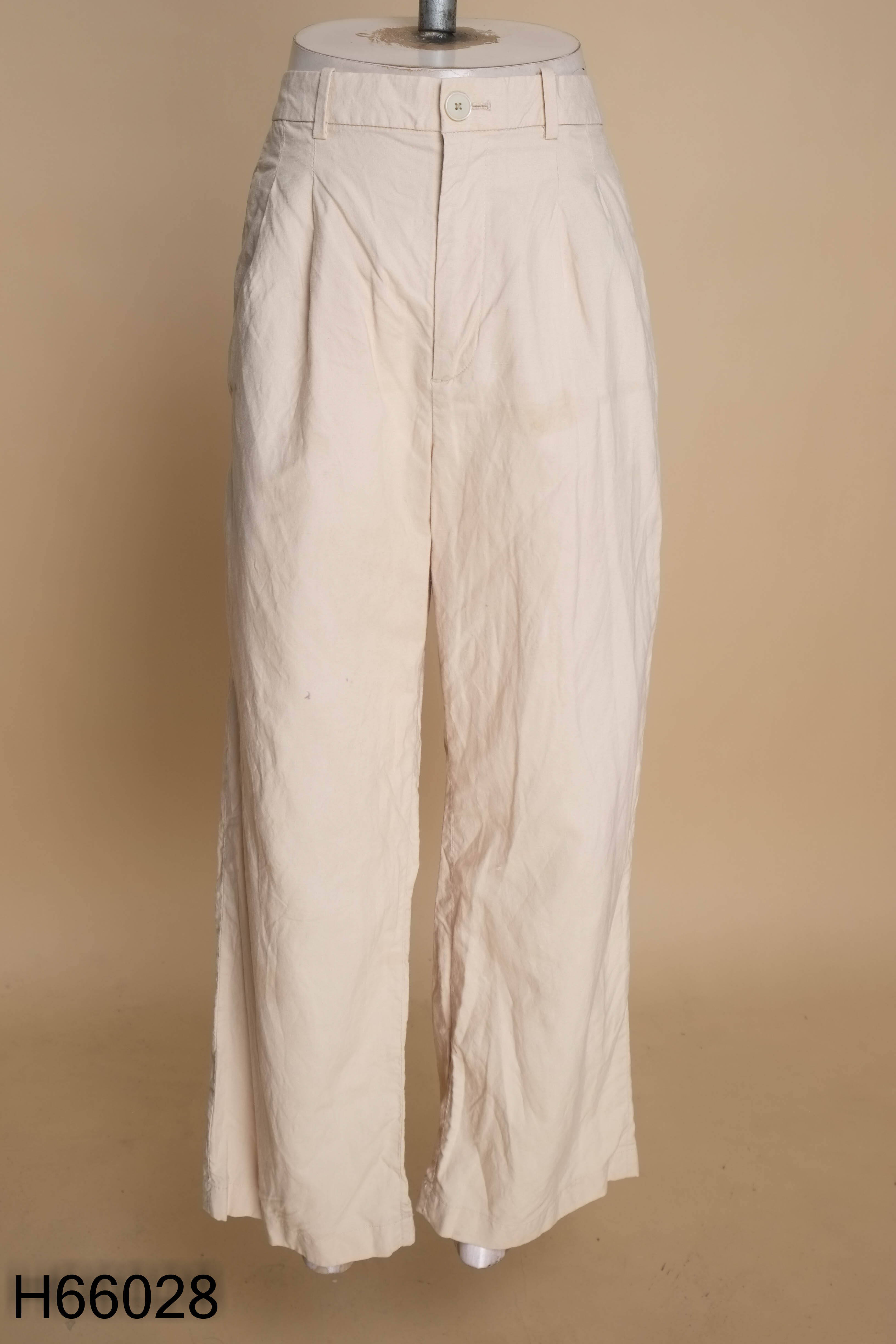 Quần linen UNIQLO be