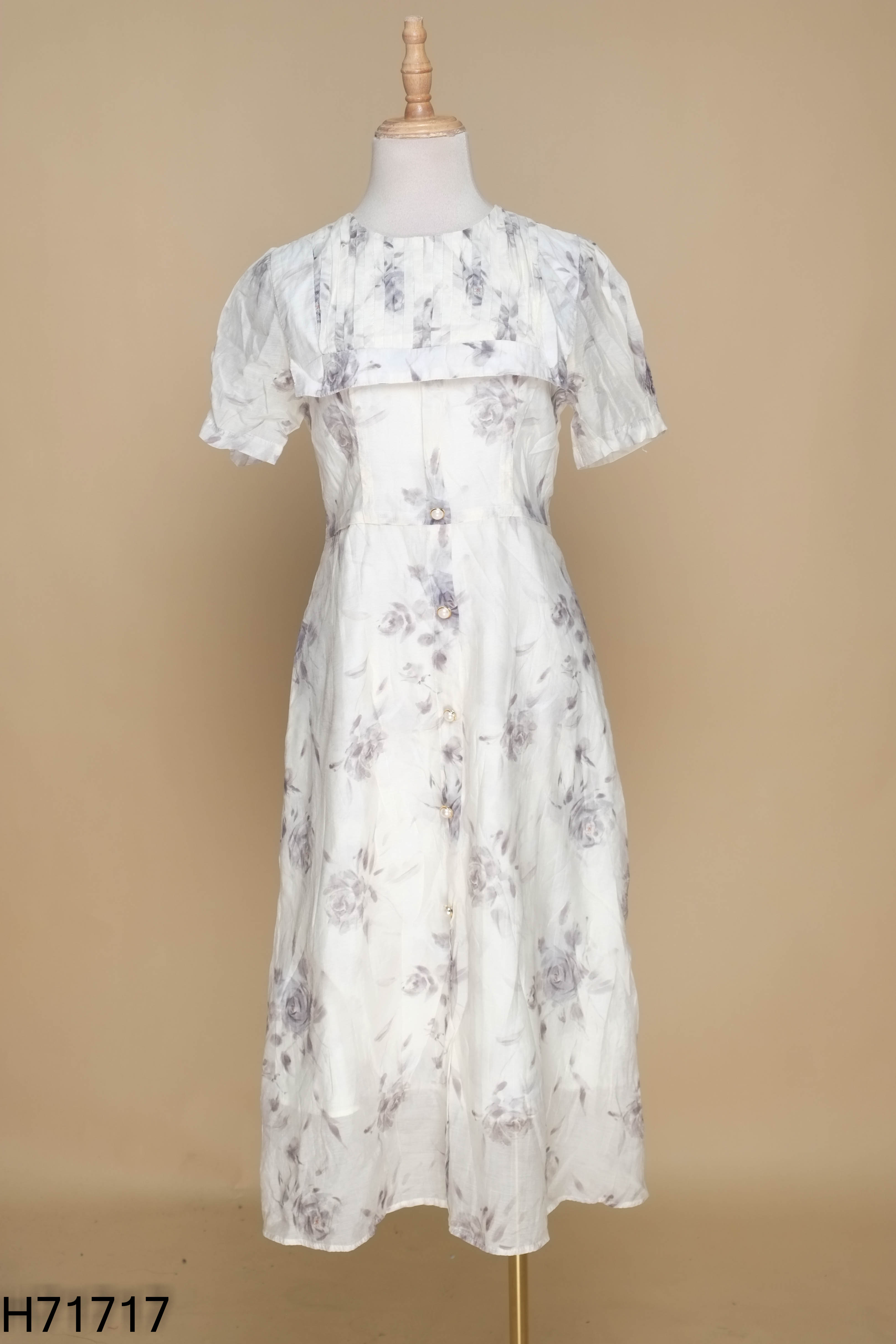 Váy LIIN Clothings be họa tiết hoa xám
