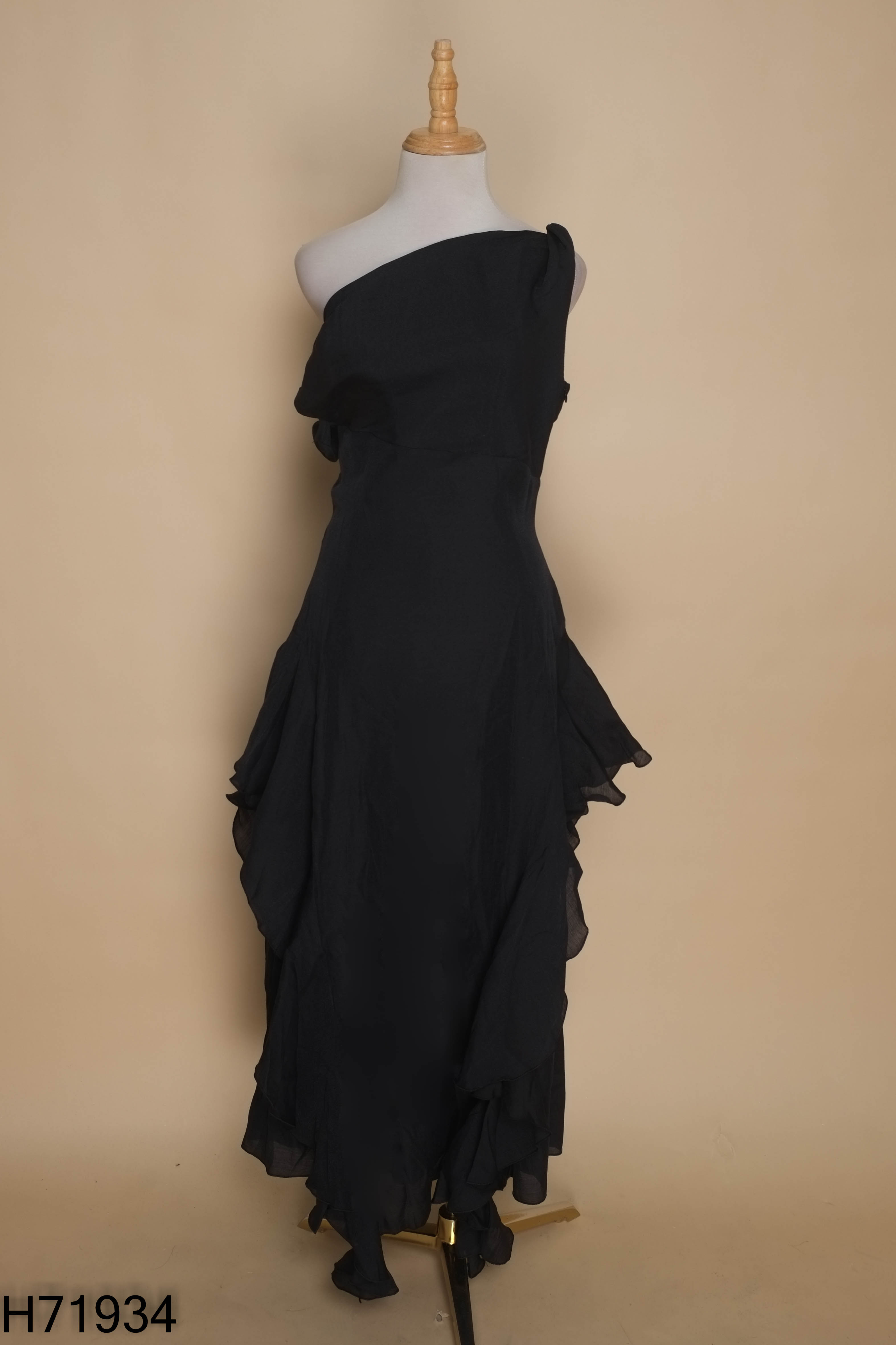 NEWTAG Váy đen BBSTORE'S phối bèo