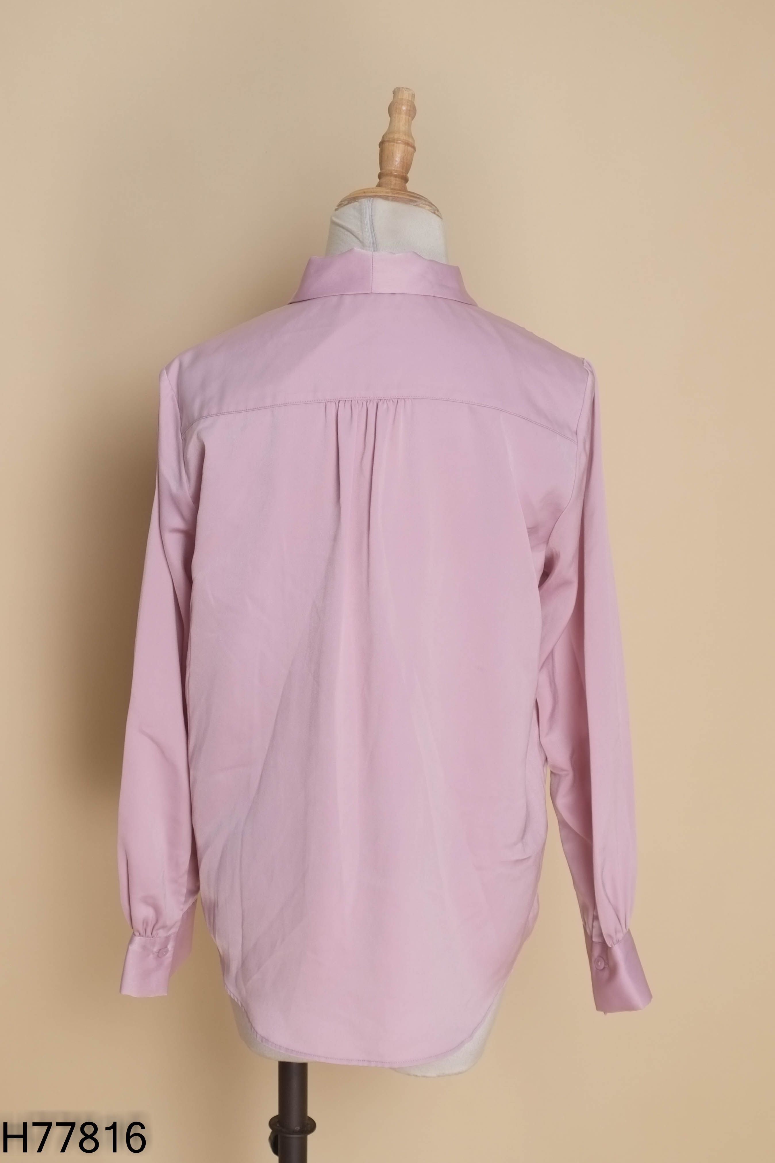 Áo lụa UNIQLO hồng tím buộc nơ