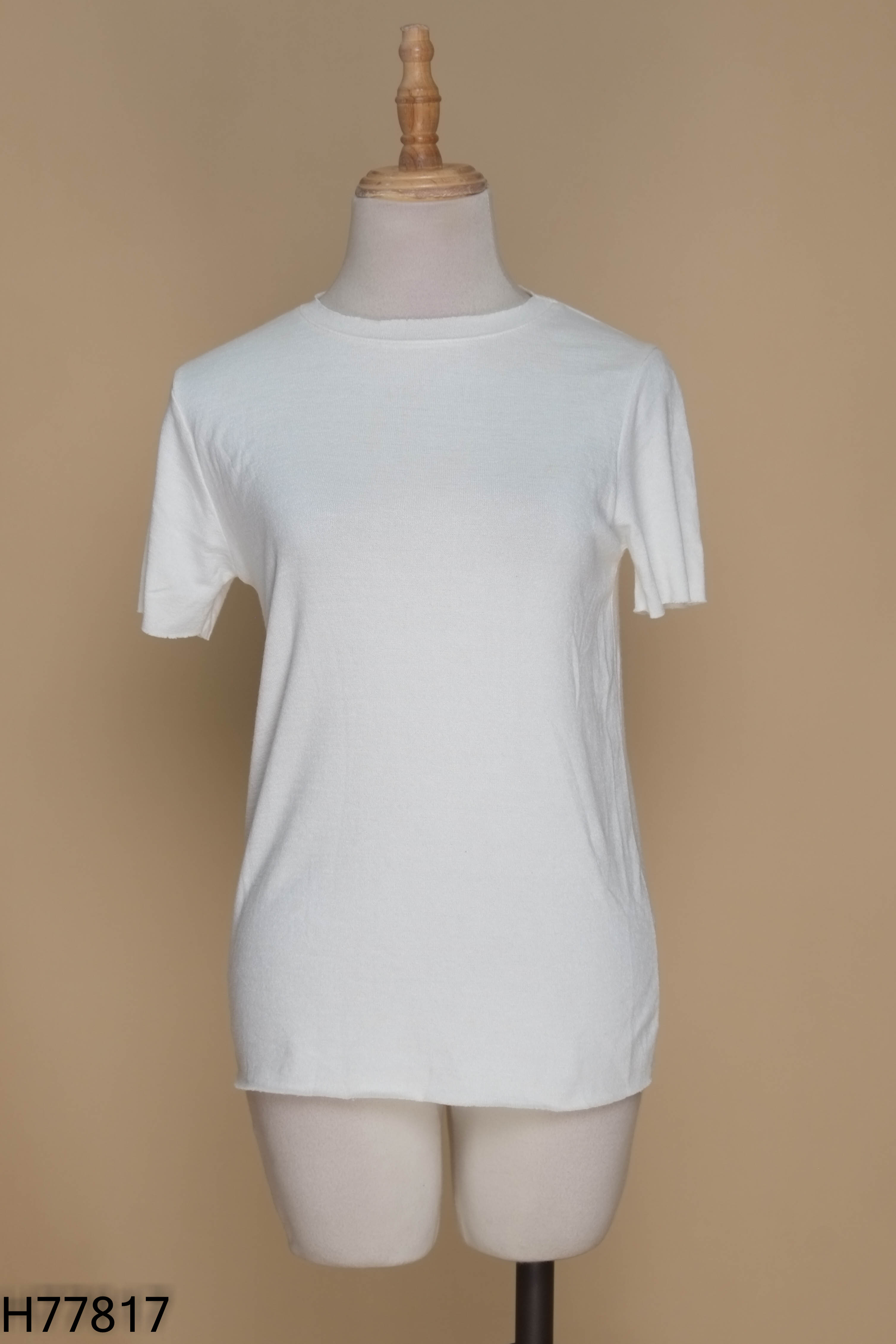 Áo len mongtoghi ZARA trắng (XUÁT)