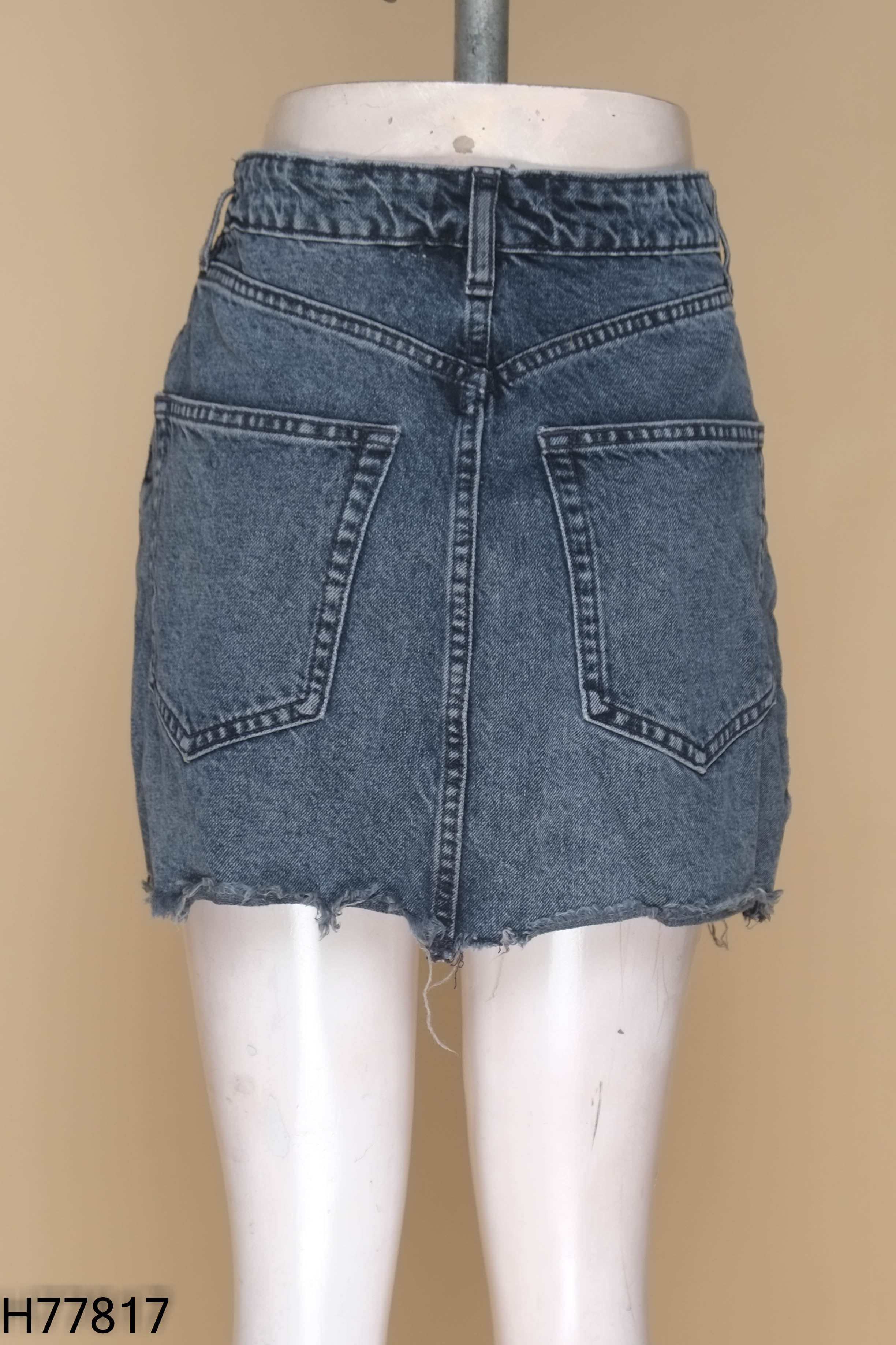 Chân váy ZARA jeans xám trơn