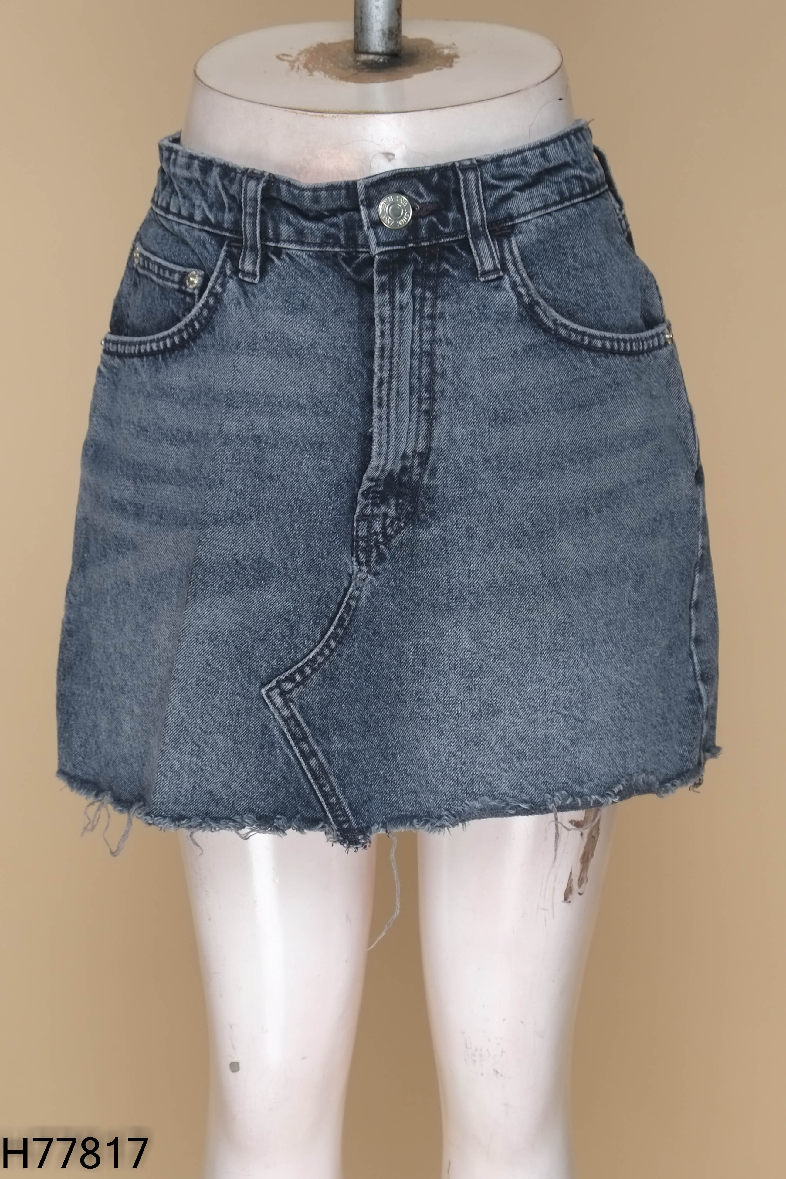 Chân váy ZARA jeans xám trơn