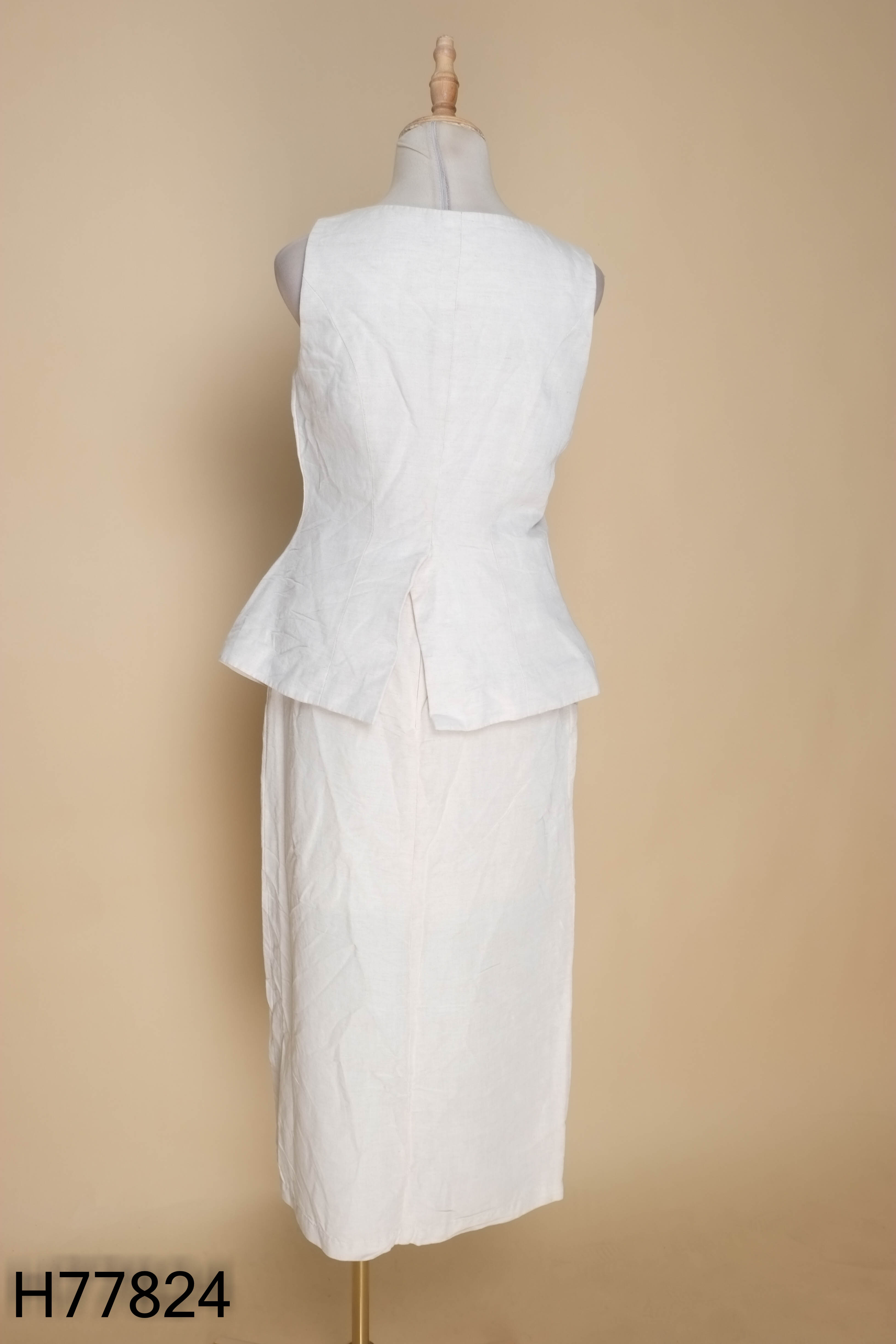Set Áo linen be LOORA phối cúc + chân váy