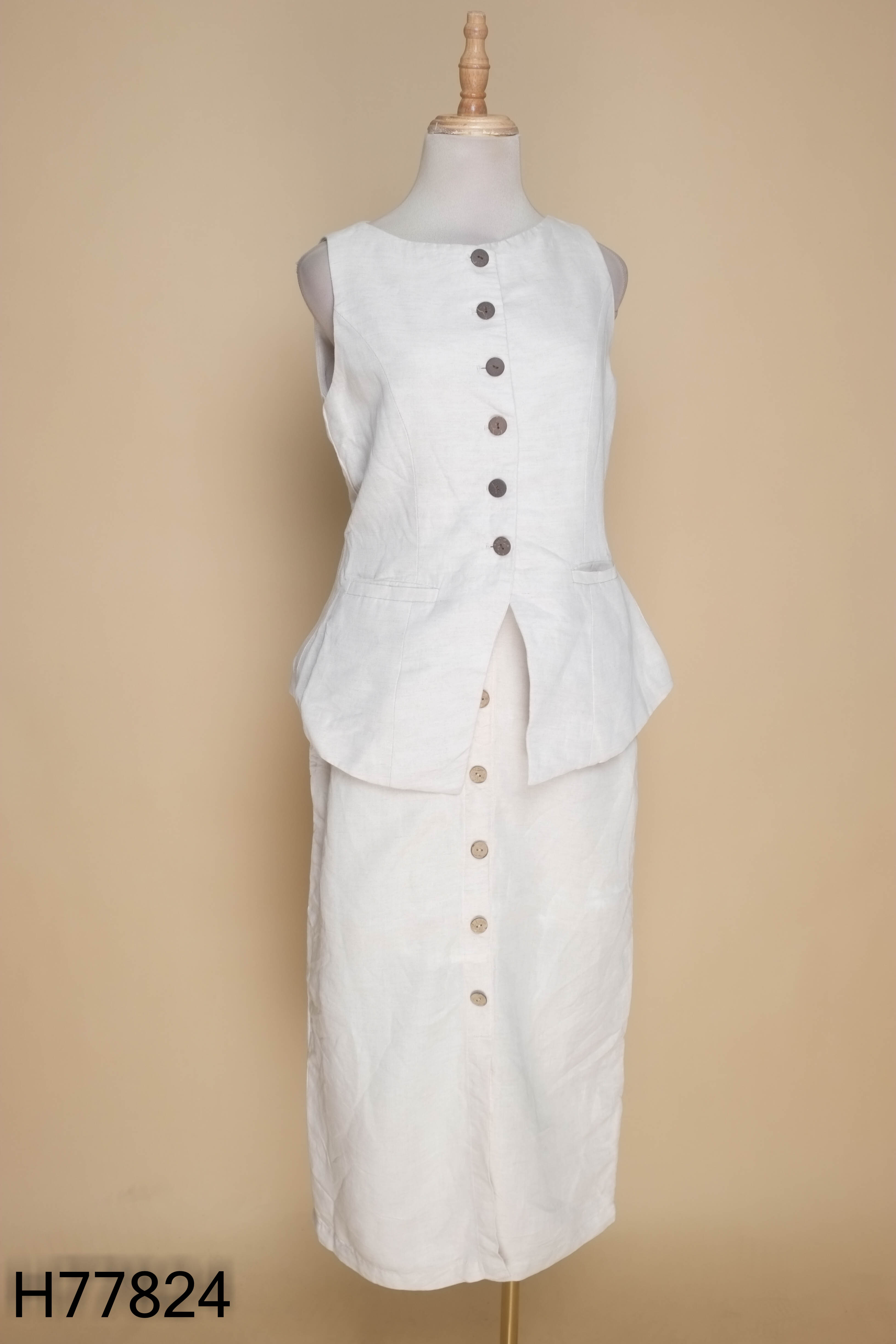 Set Áo linen be LOORA phối cúc + chân váy