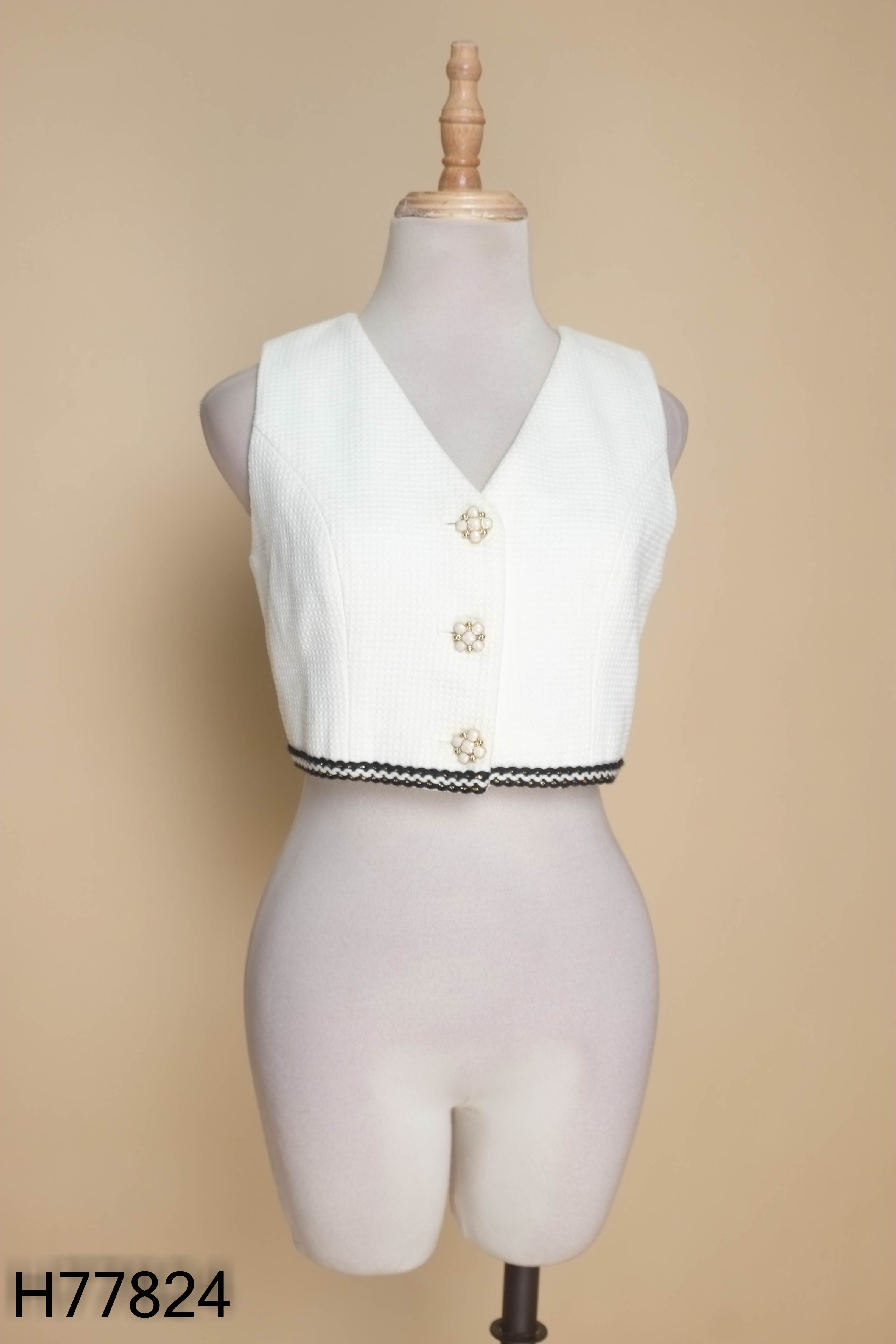 NEWTAG Áo gile D.CHIC be viền đen