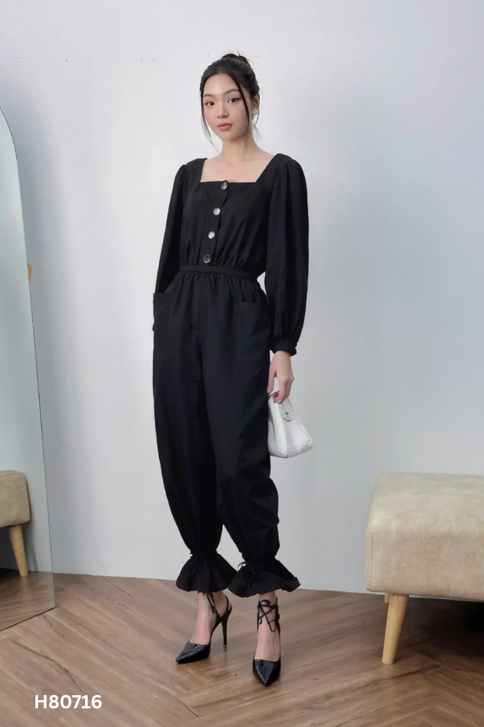 Jumpsuits đen CCHAT phối cúc