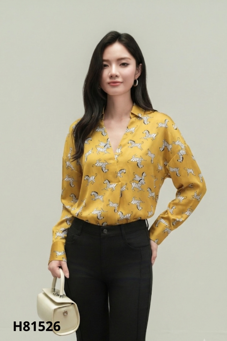 Áo sơ mi lụa vàng họa tiết