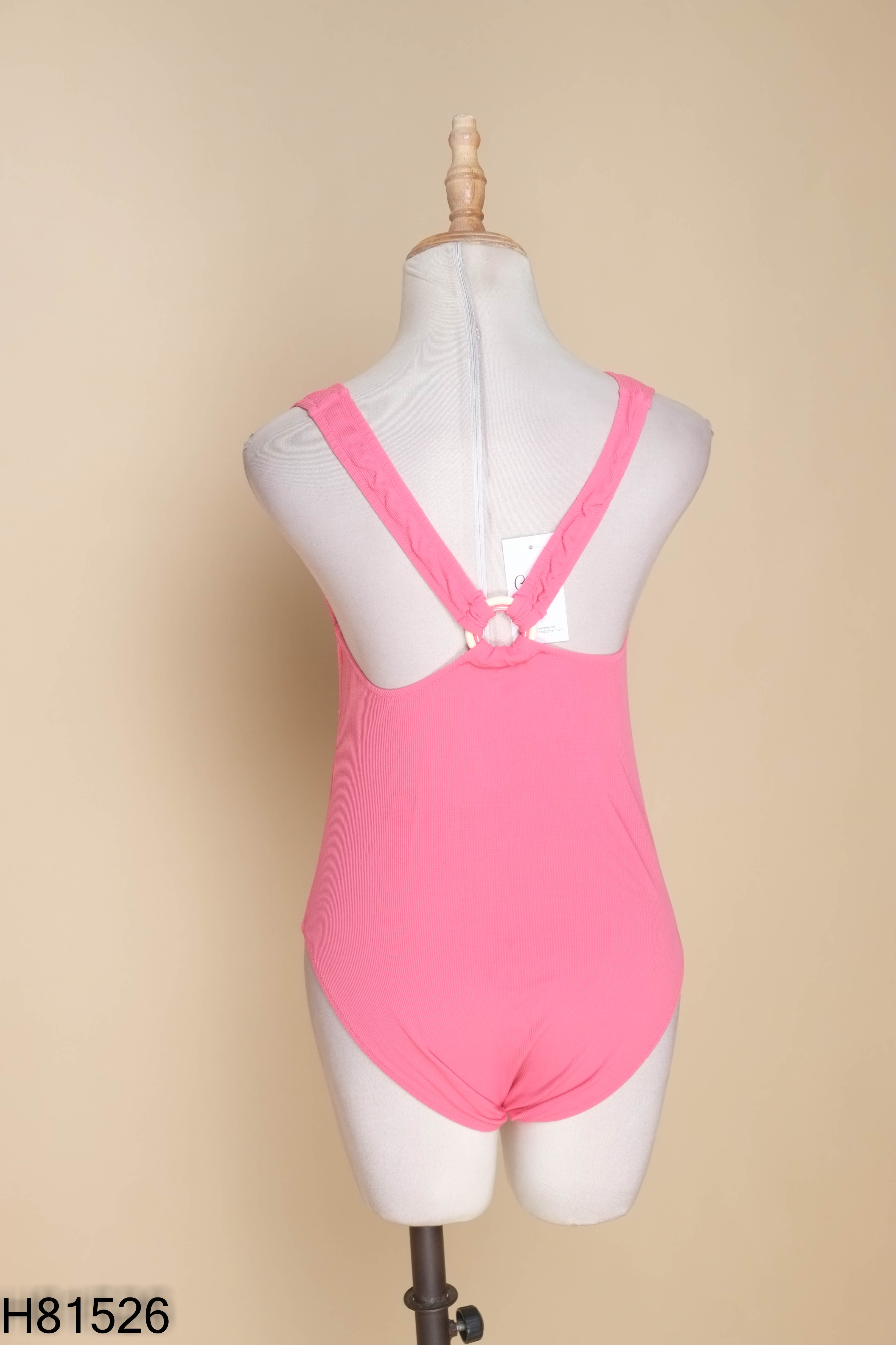 Bikini 1 mảnh hồng in chữ