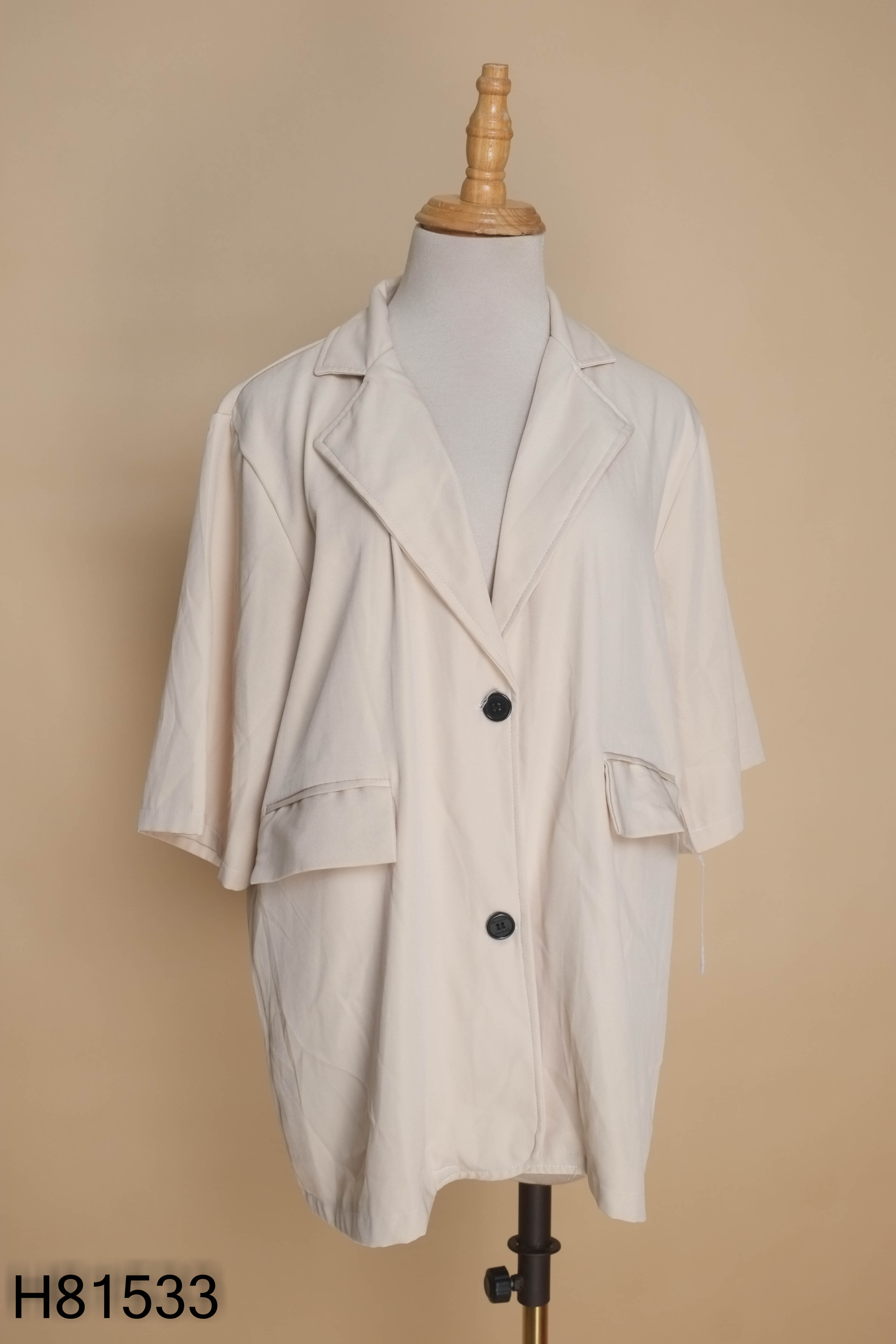 Áo blazer be ngắn tay