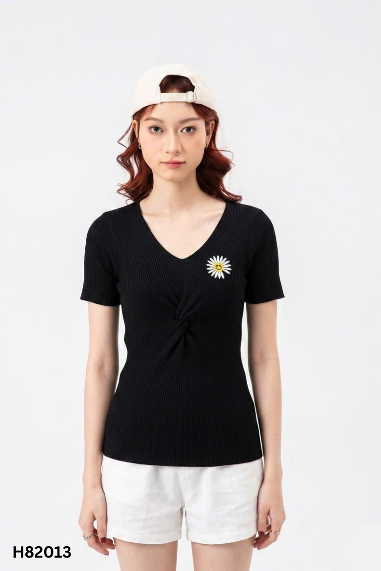 Set bộ áo đen+ quần trắng