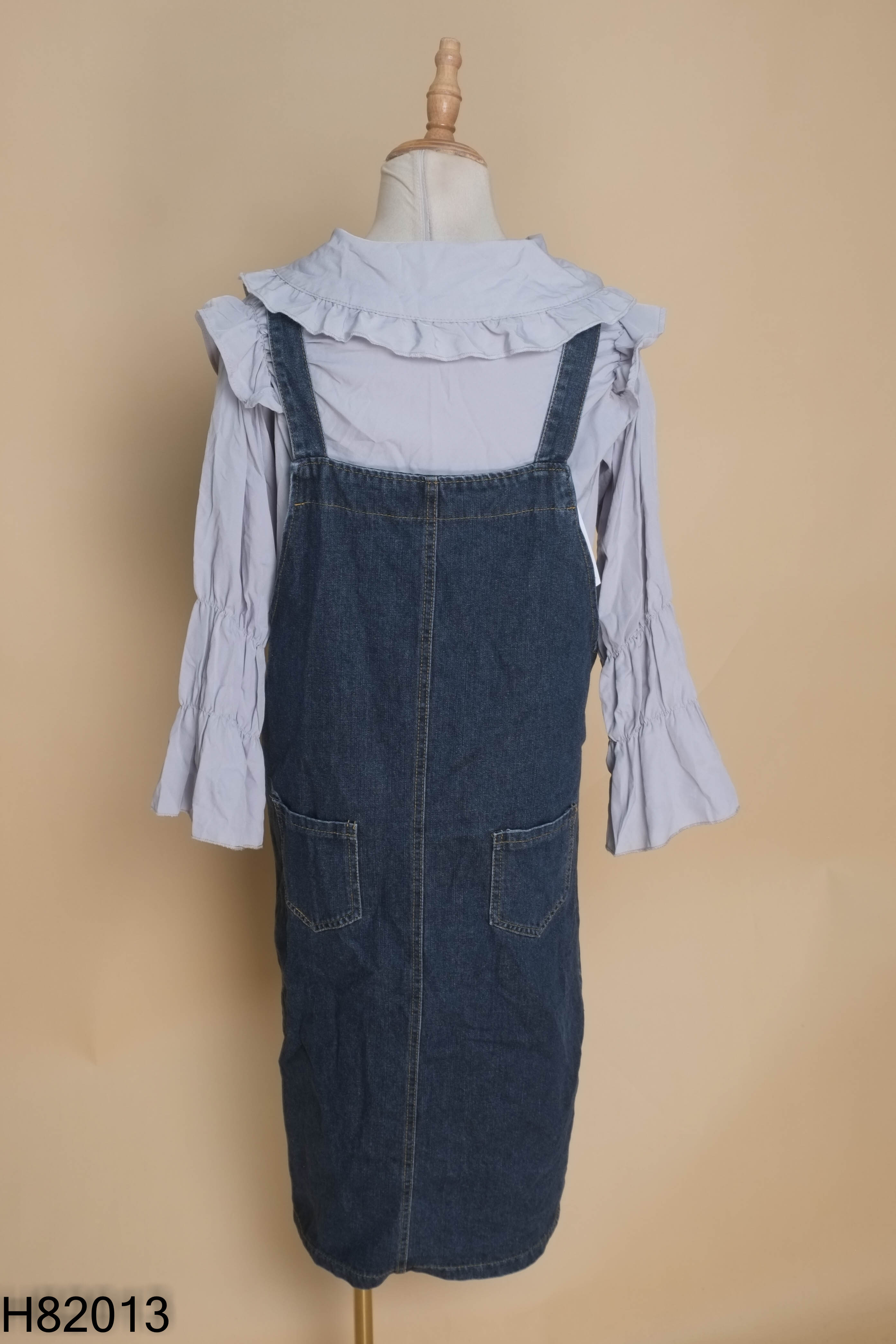 Set xanh áo sơ mi bèo+váy jeans yếm