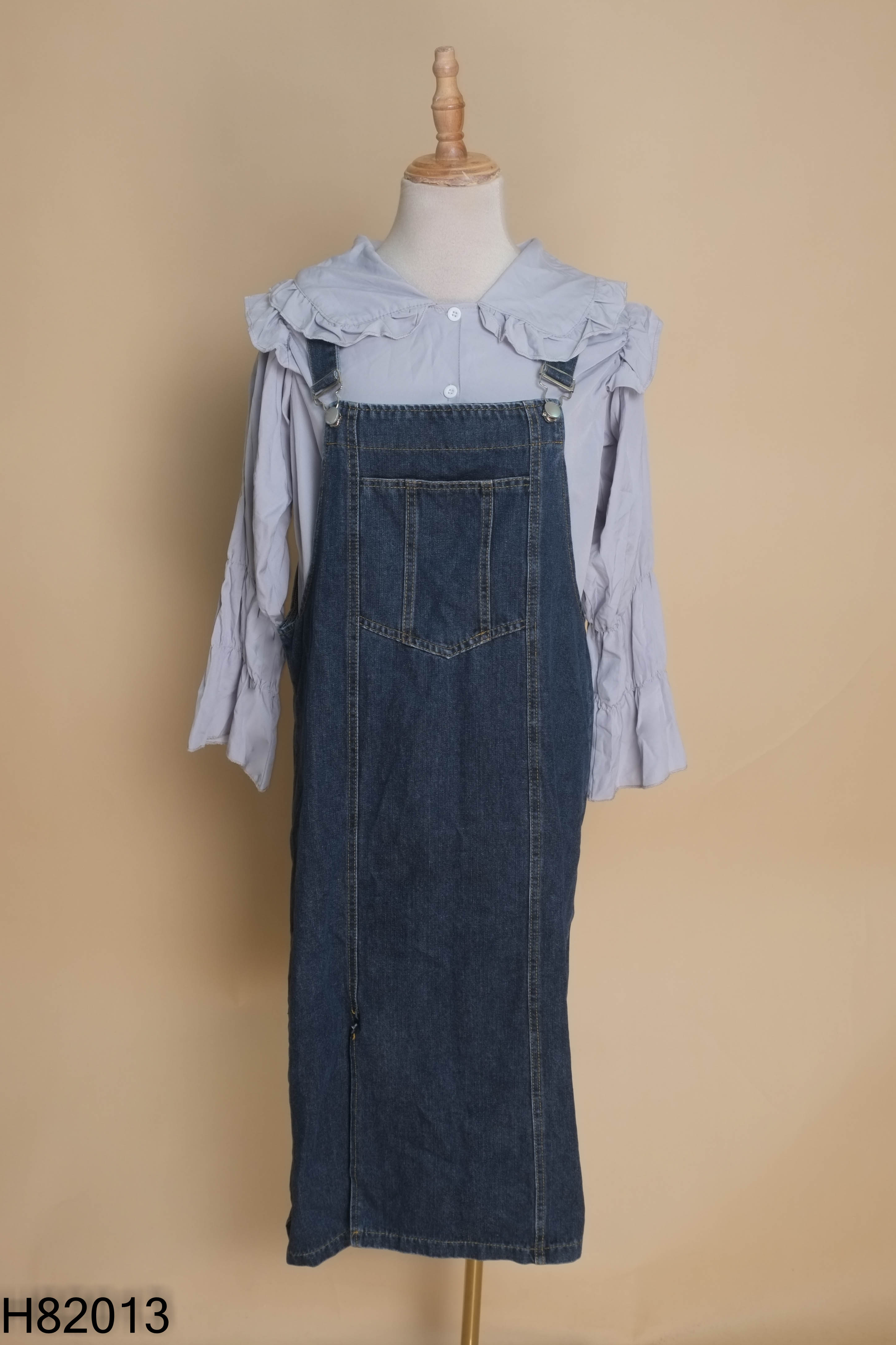 Set xanh áo sơ mi bèo+váy jeans yếm
