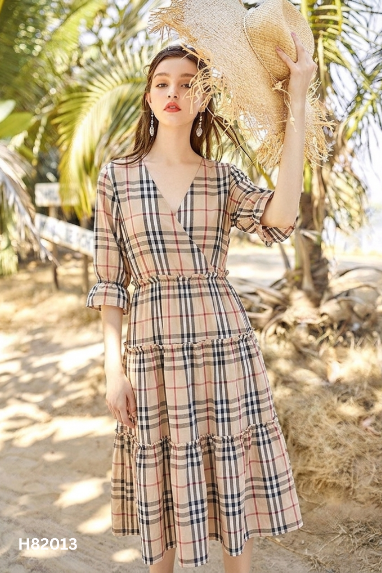 Váy kẻ nâu tay bồng