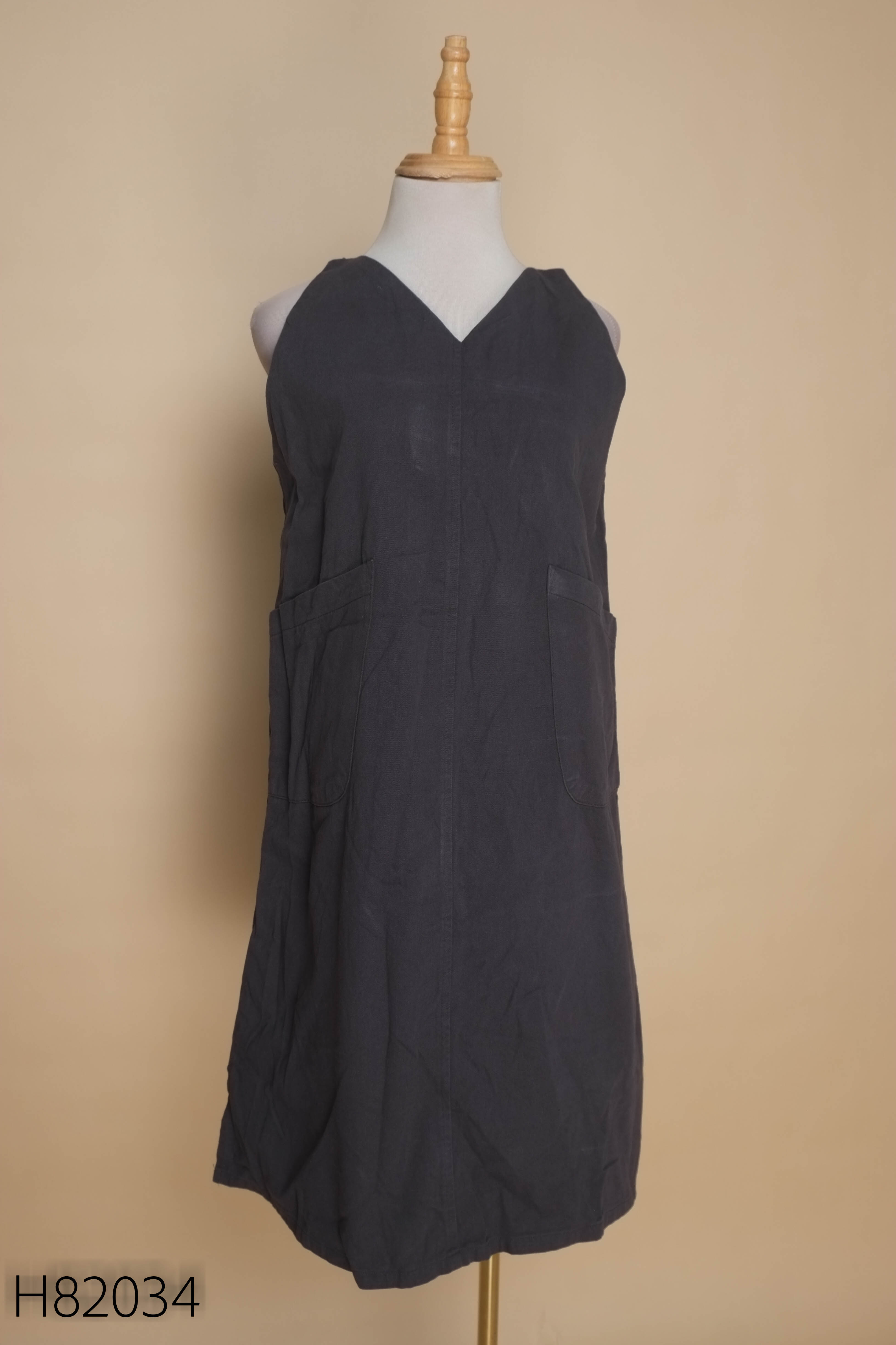 Váy đen thô gile suông