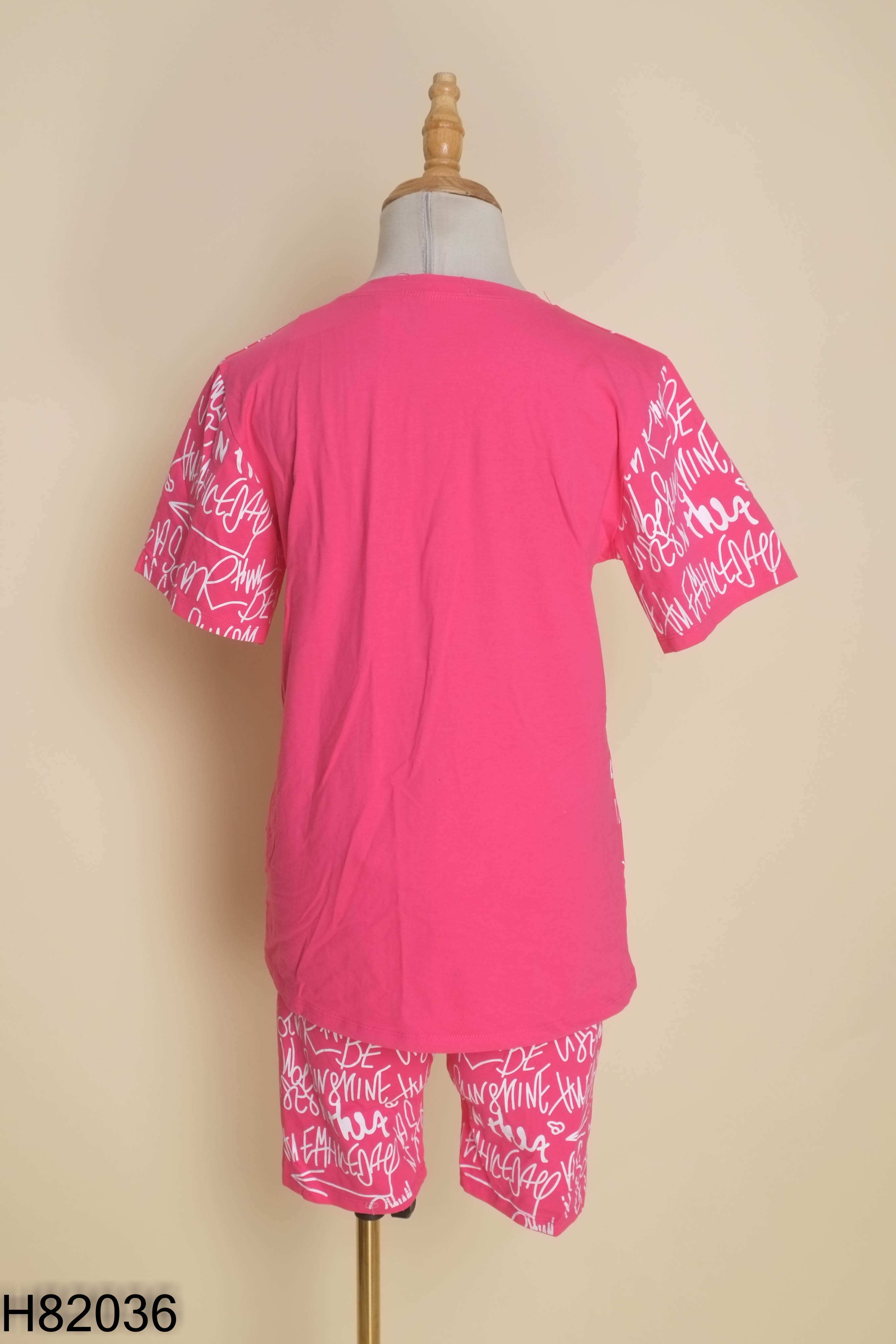 Set Áo thun hồng họa tiết trắng + Quần culottes