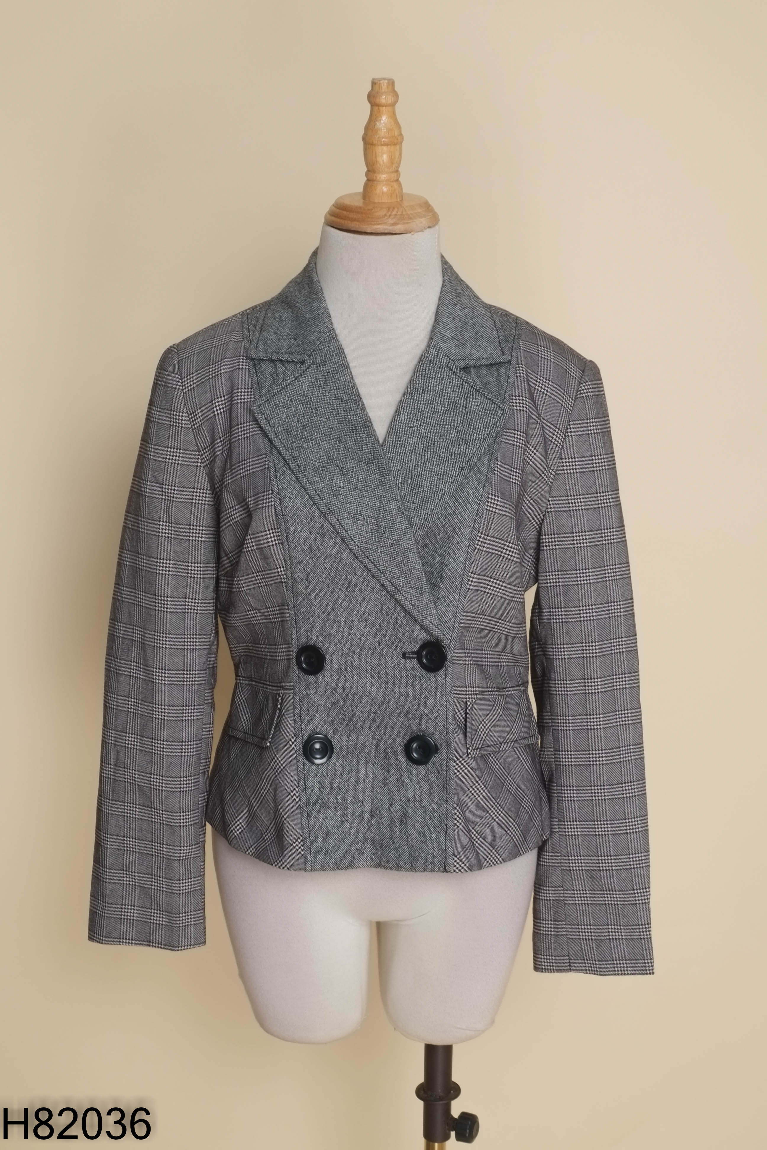 Áo kiểu vest xám kẻ đen