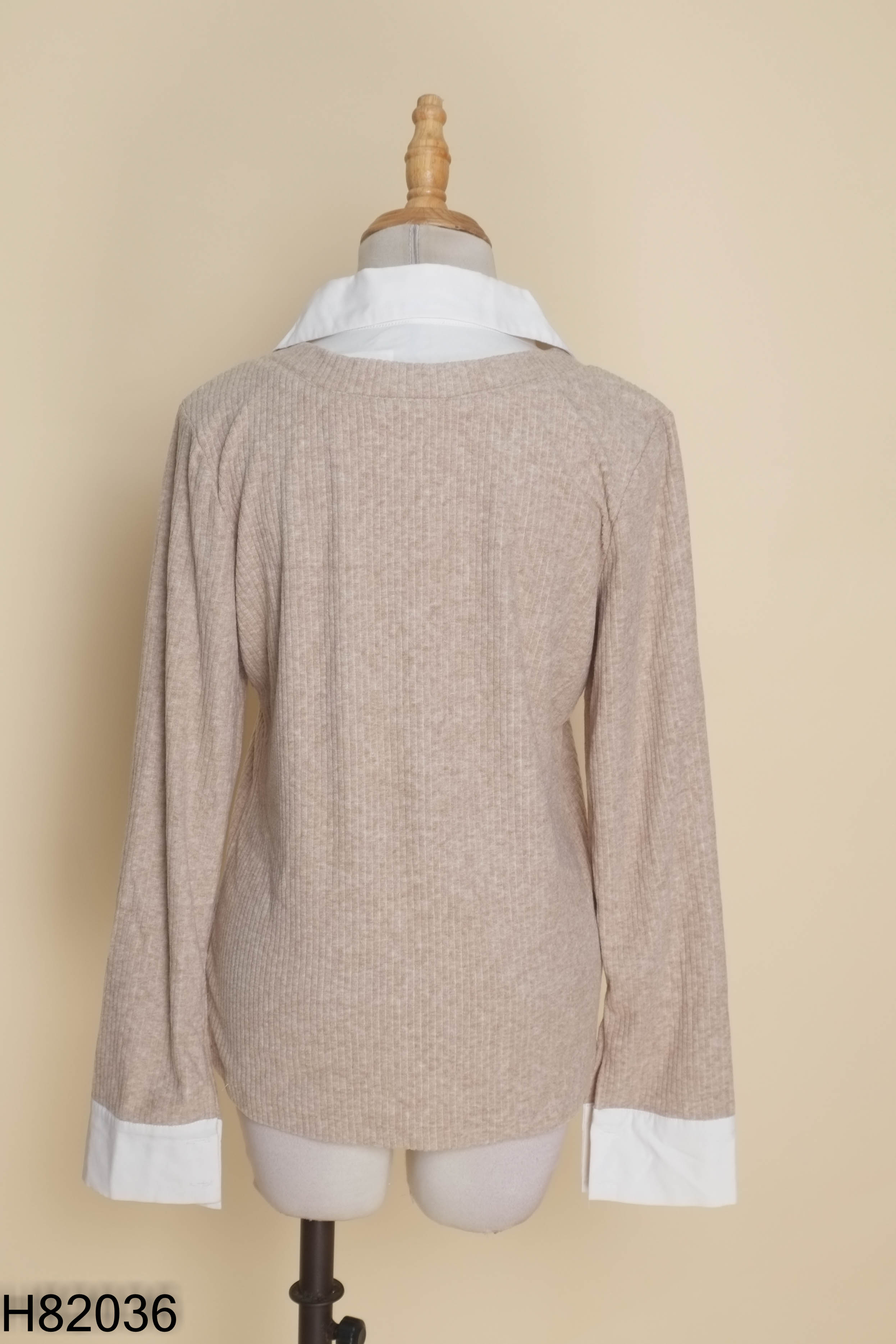 Áo len cardigan nâu be FEECE phối cổ sơ mi