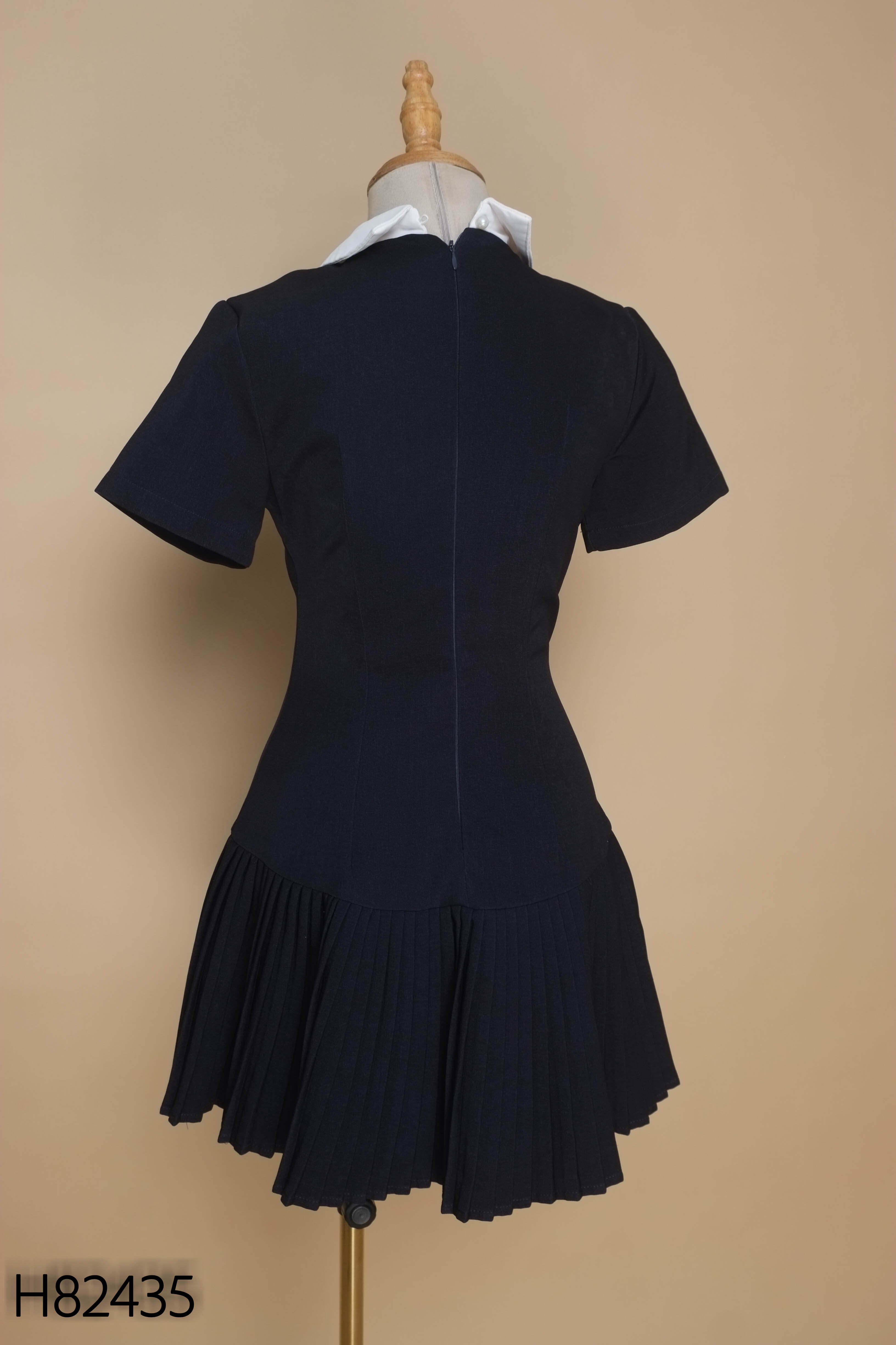 Váy xanh THỎ DESIGN phối ly