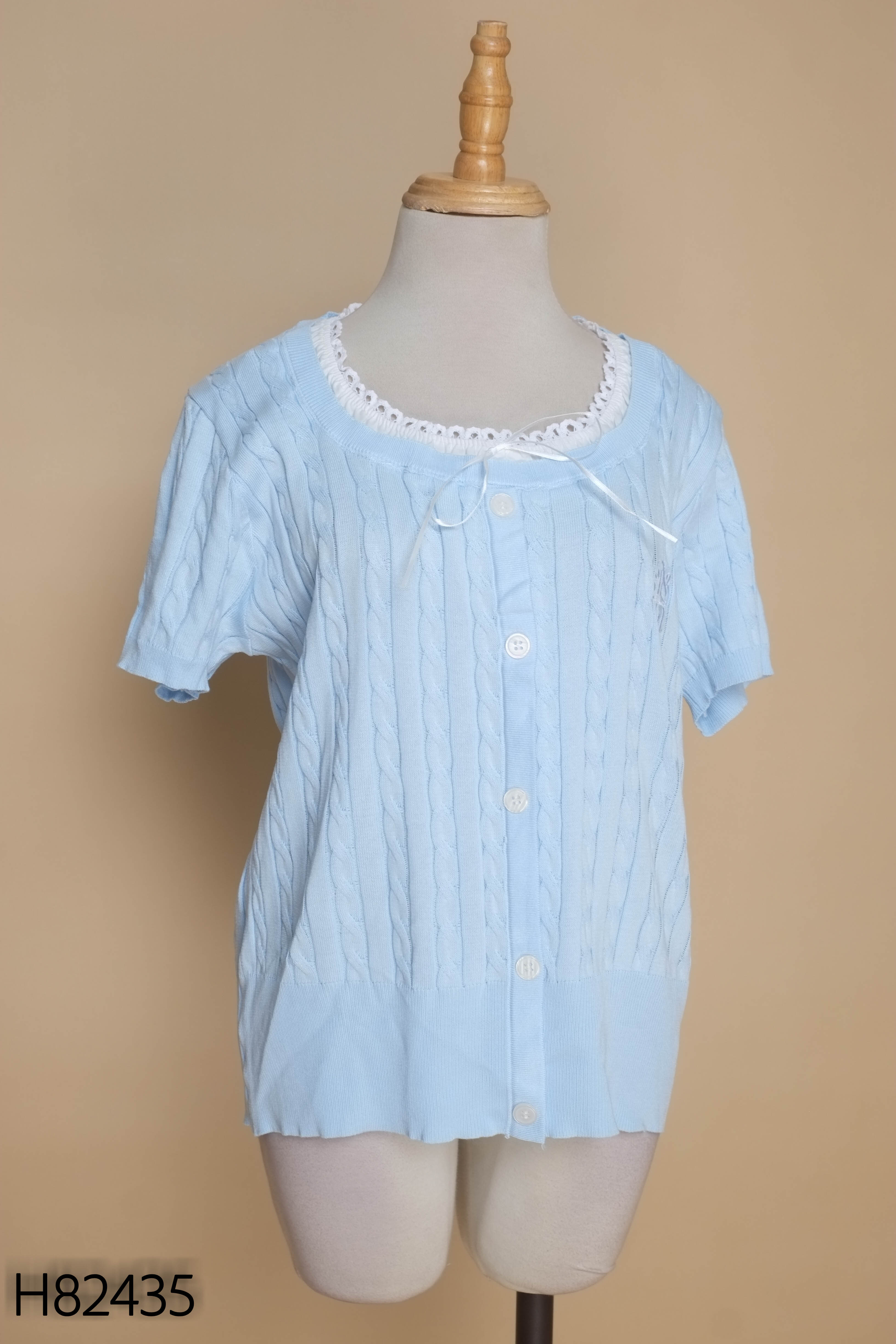 Áo len xanh viền cổ trắng cộc tay