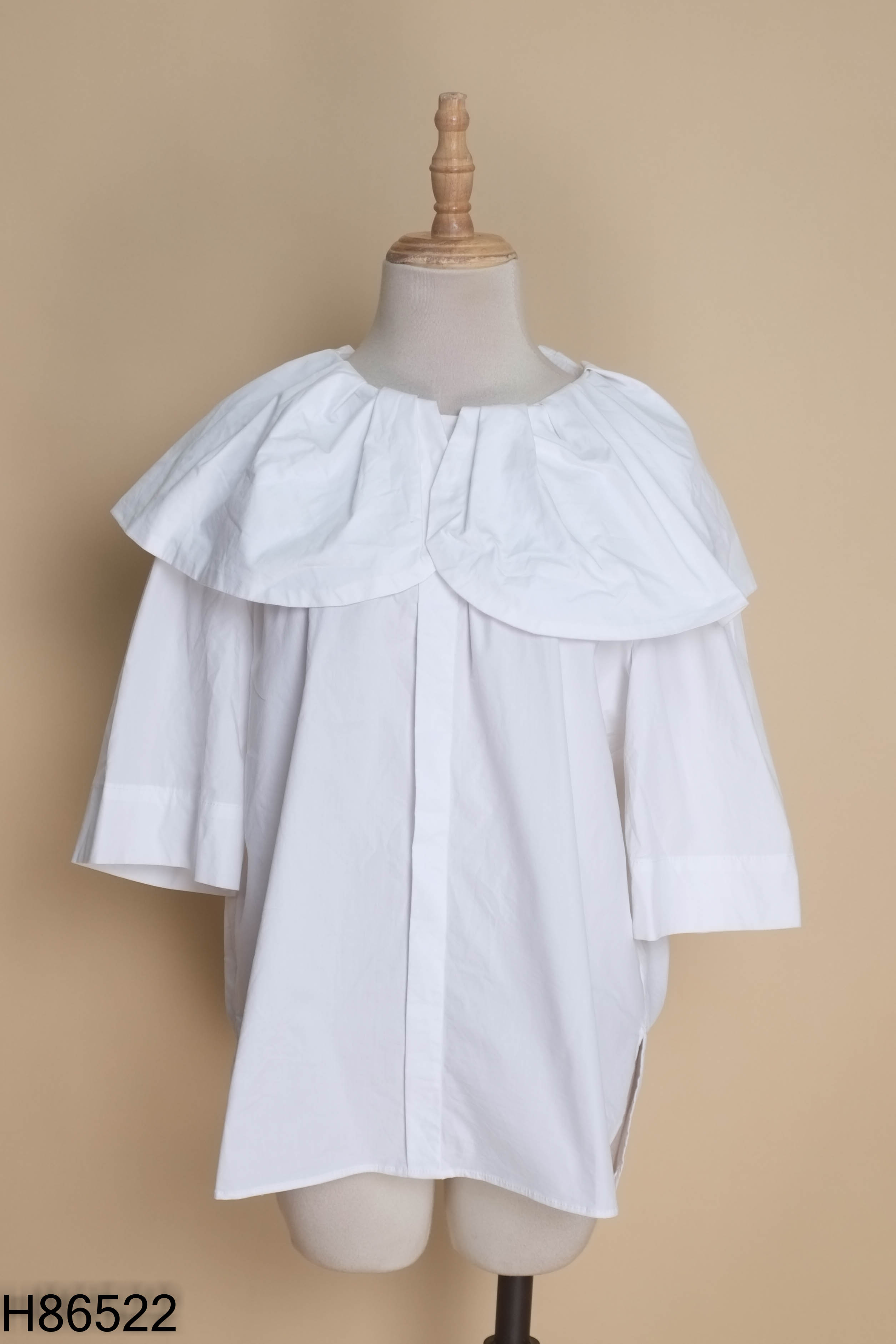 Áo trắng ngắn tay cổ sen
