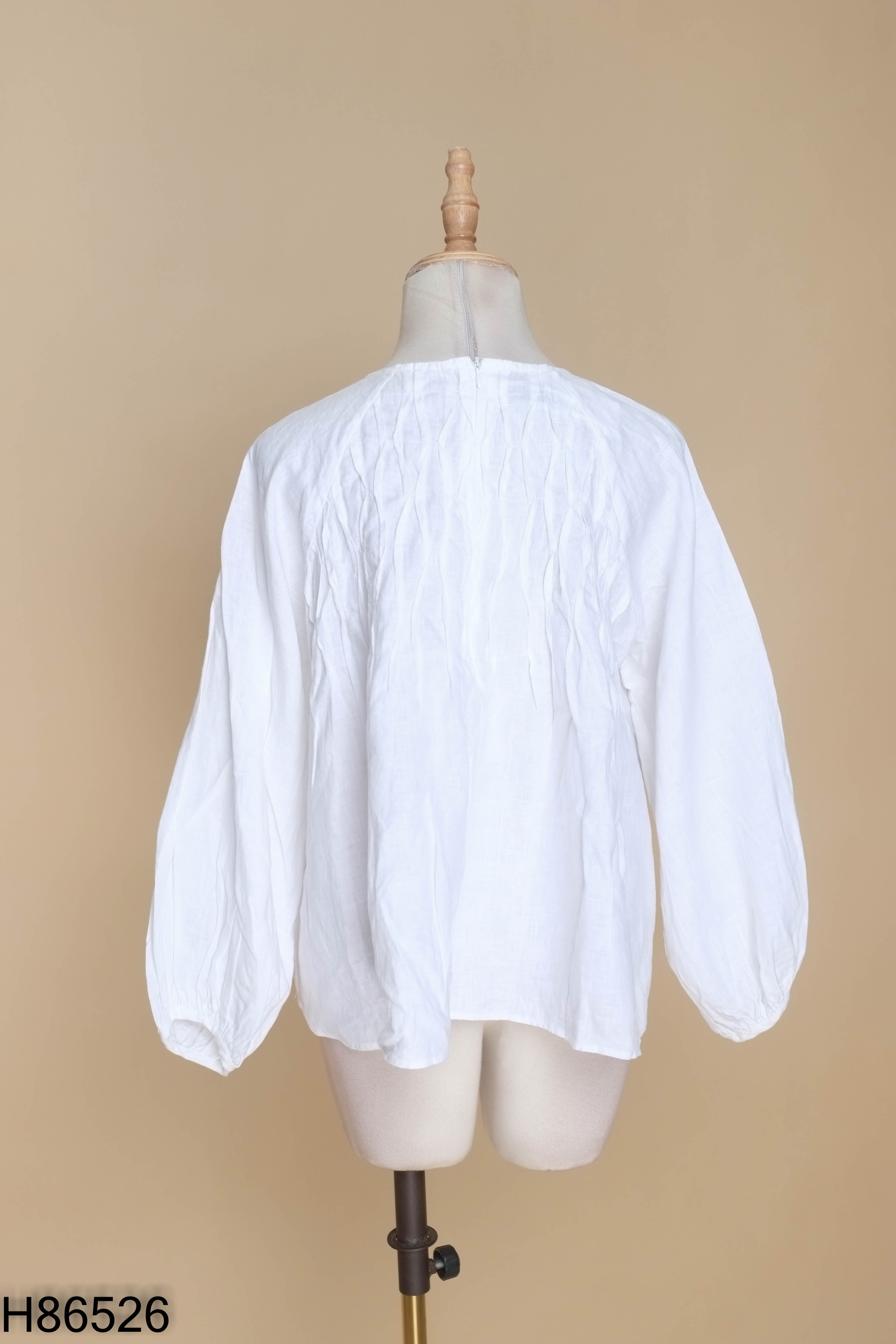 Áo linen SYSY trắng gấp ly