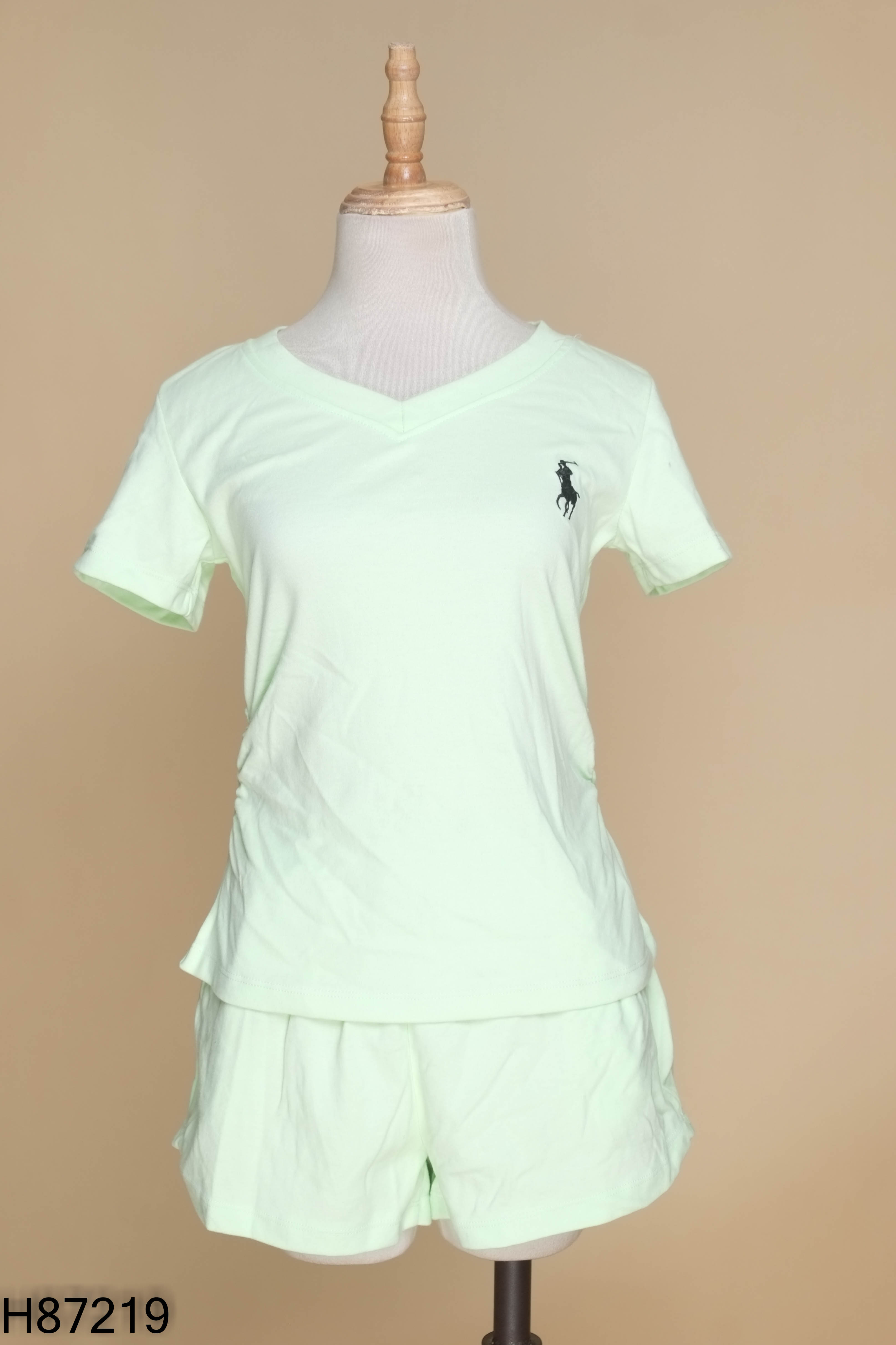 NEWTAG set áo + quần xanh cốm
